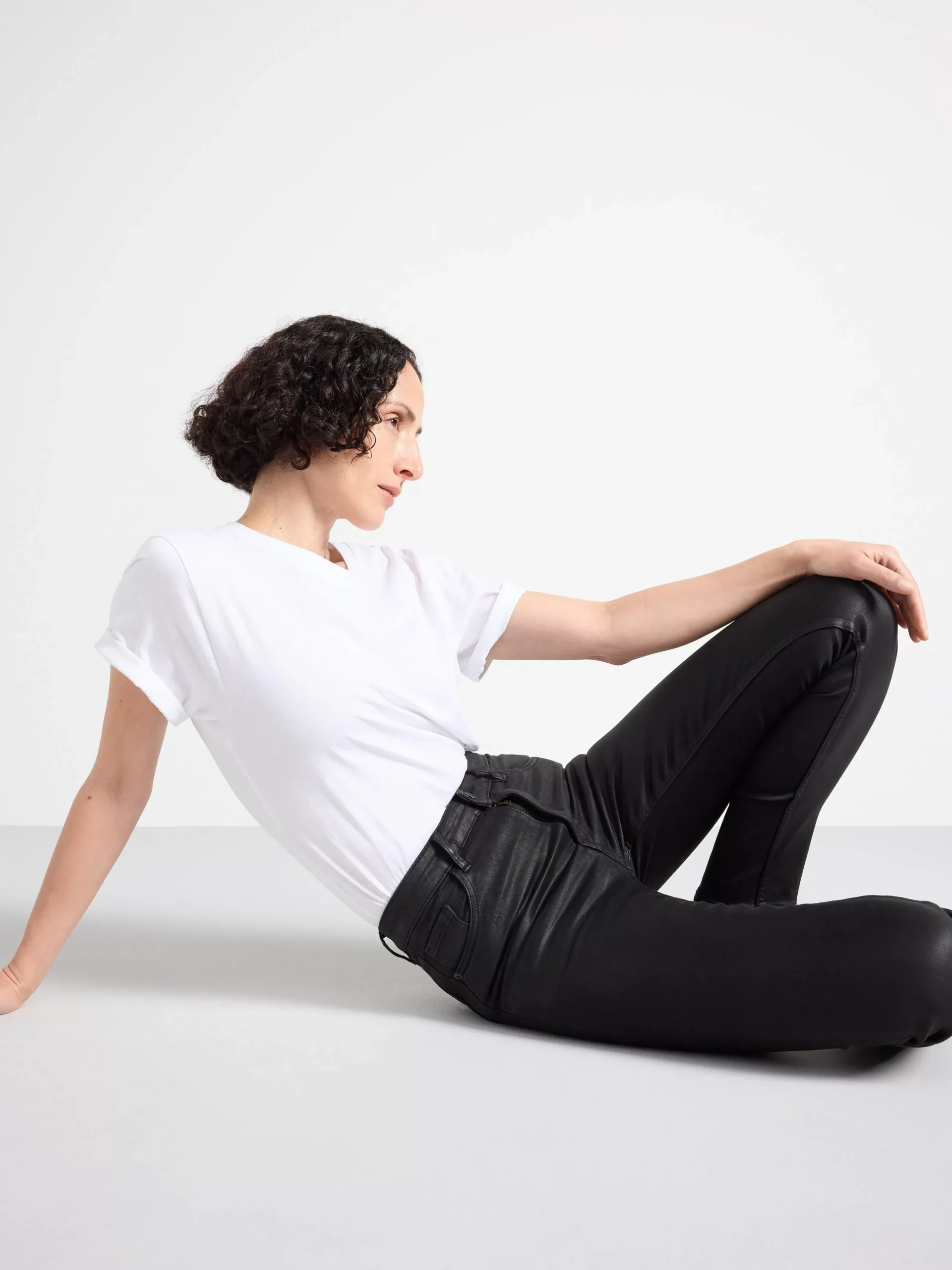 Byxor>Lindex Alba-Jeans Med Smal Passform, Smalt Ben Och Belagd Yta Black