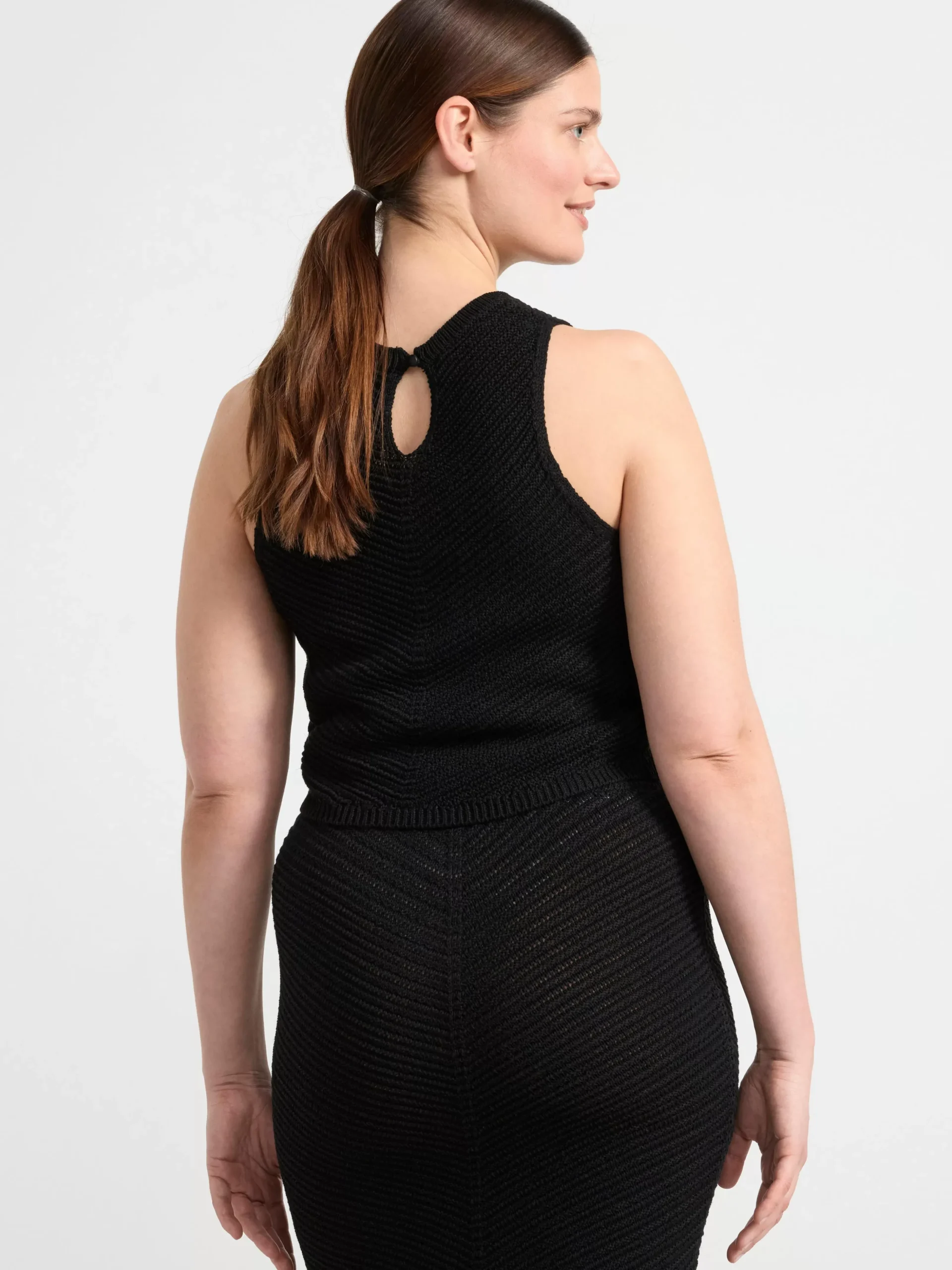 Toppar & T-Shirts>Lindex Armlos Topp I Stickad Linneblandning Black