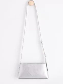 Accessoarer>Lindex Axelremsvaska Silver