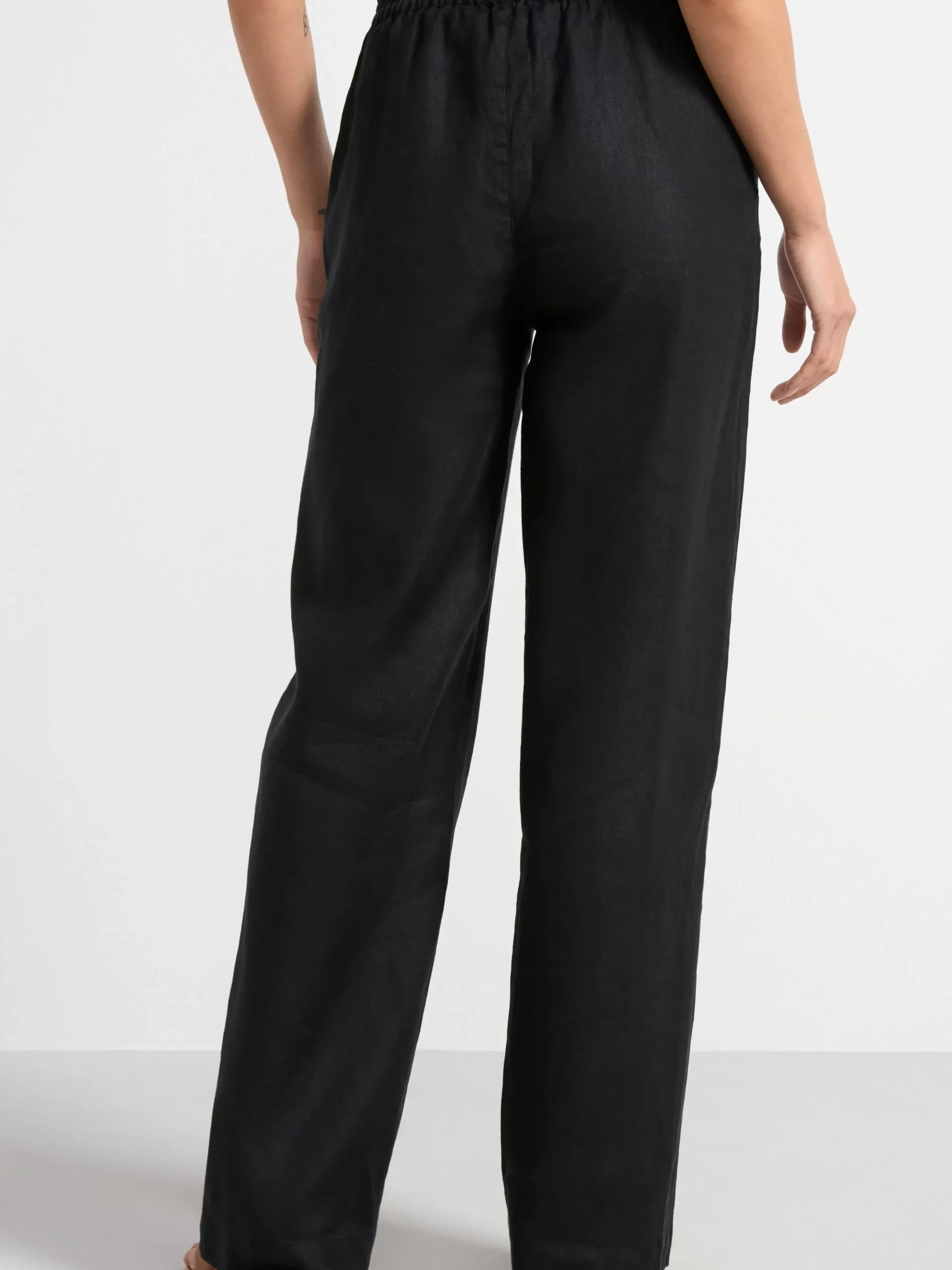 Byxor>Lindex Bella Rak Byxa I Linne Black