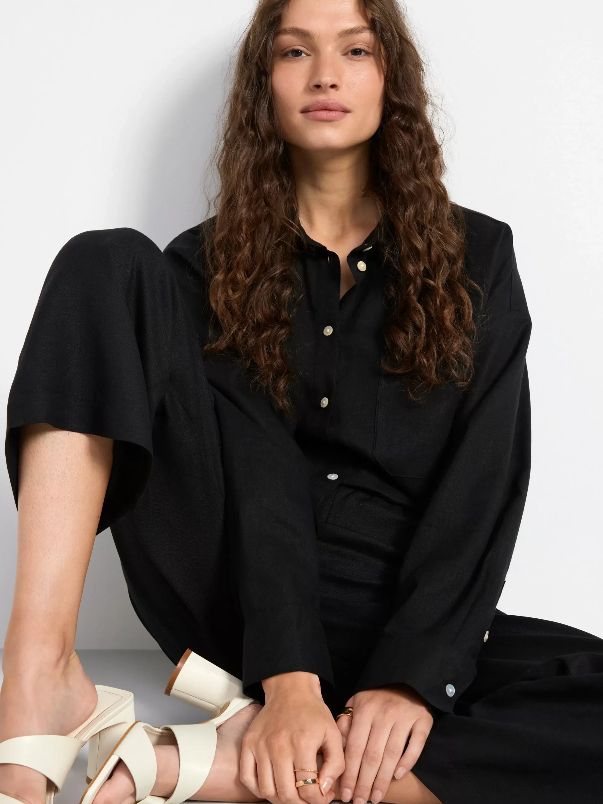 Byxor>Lindex Bella Rak Croppad Byxa I Linne Black