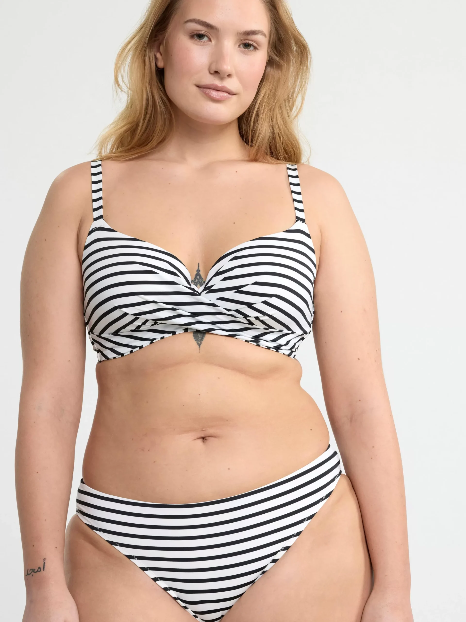 Badkläder>Lindex Bikini Bh Black