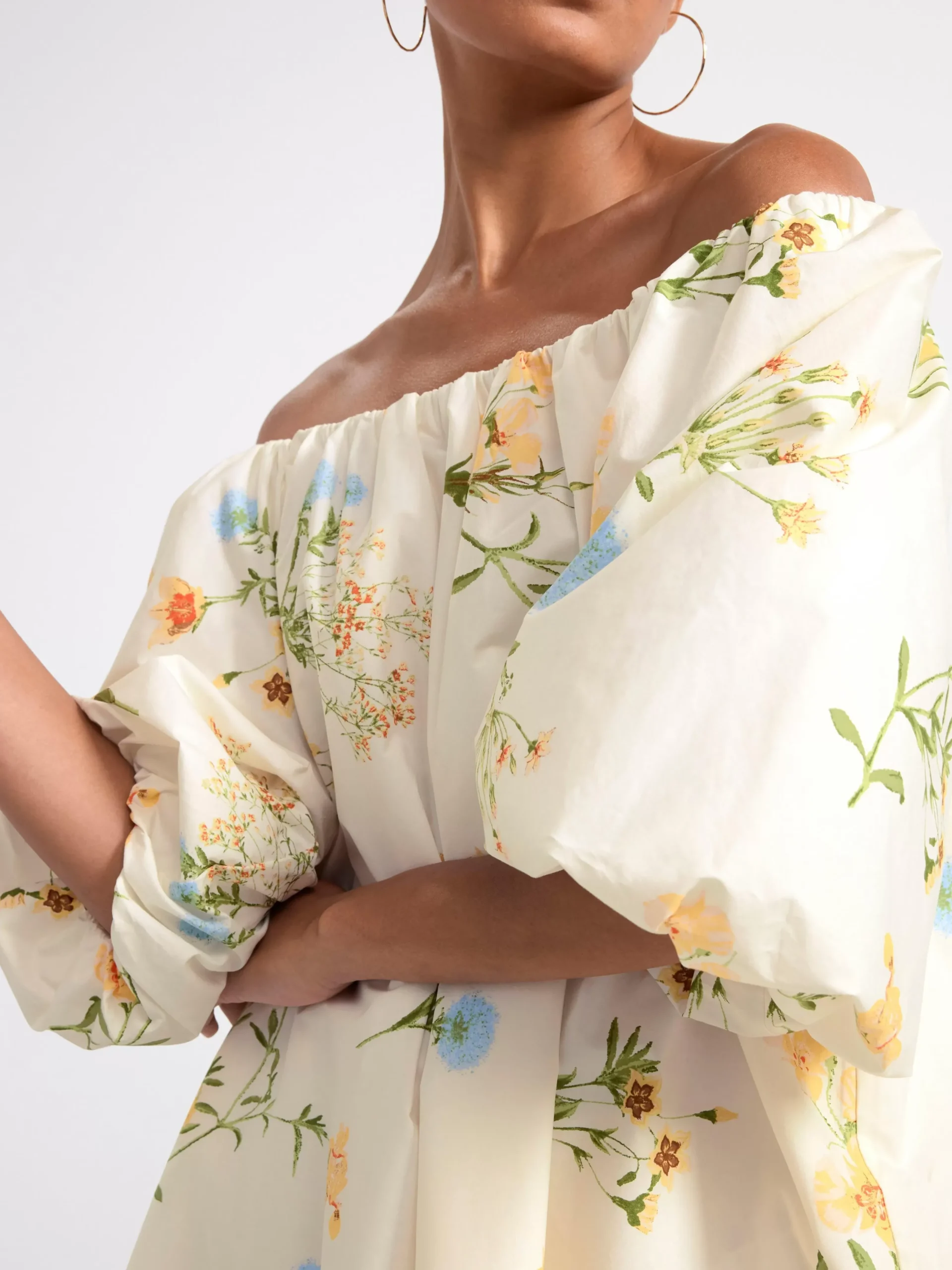 Klänningar>Lindex Blommig Klanning Med Puffarm Light White