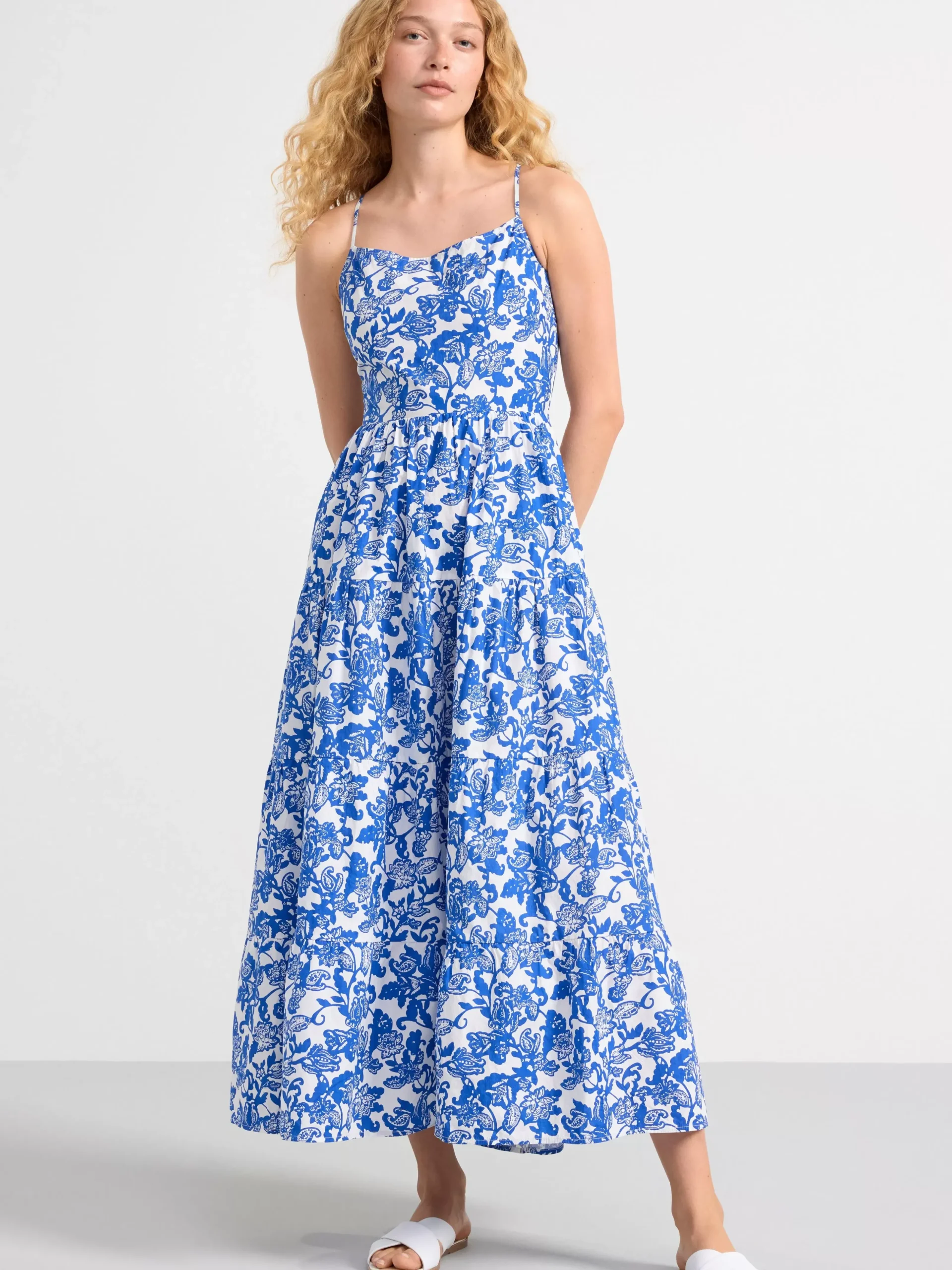 Klänningar>Lindex Blommig Maxiklanning Med Volang Strong Blue