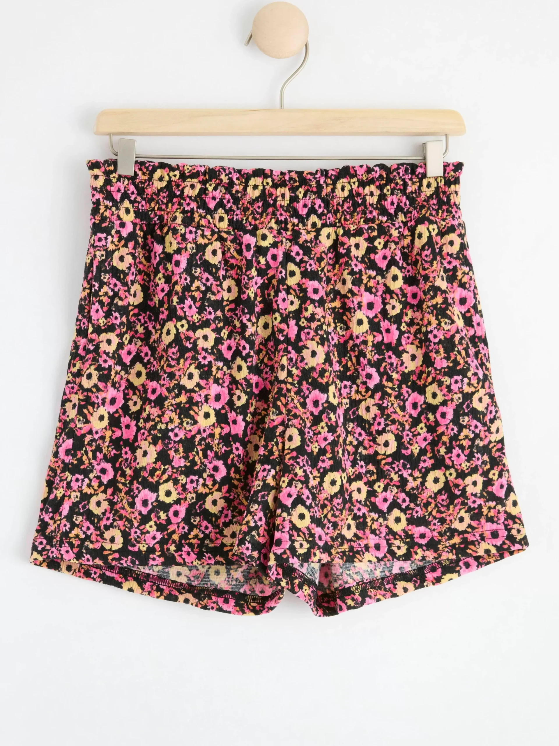Byxor & Leggings>Lindex Blommiga Trikashorts Black