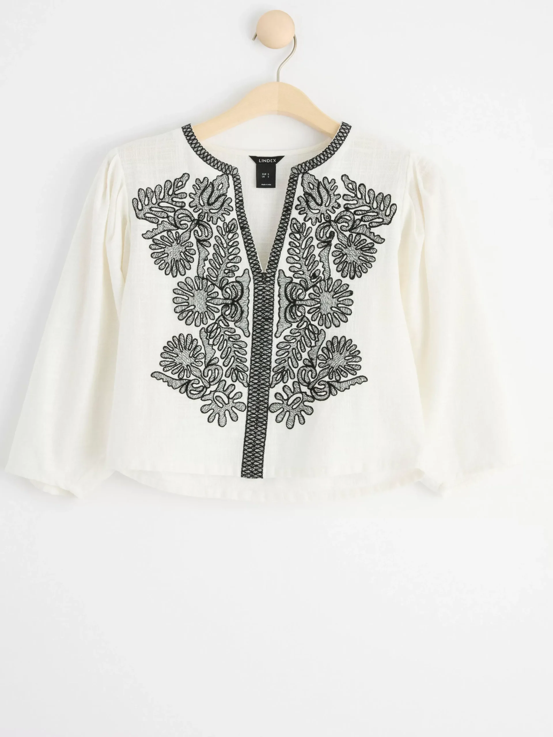 Blusar & Skjortor>Lindex Blus Med Brodyr Light White