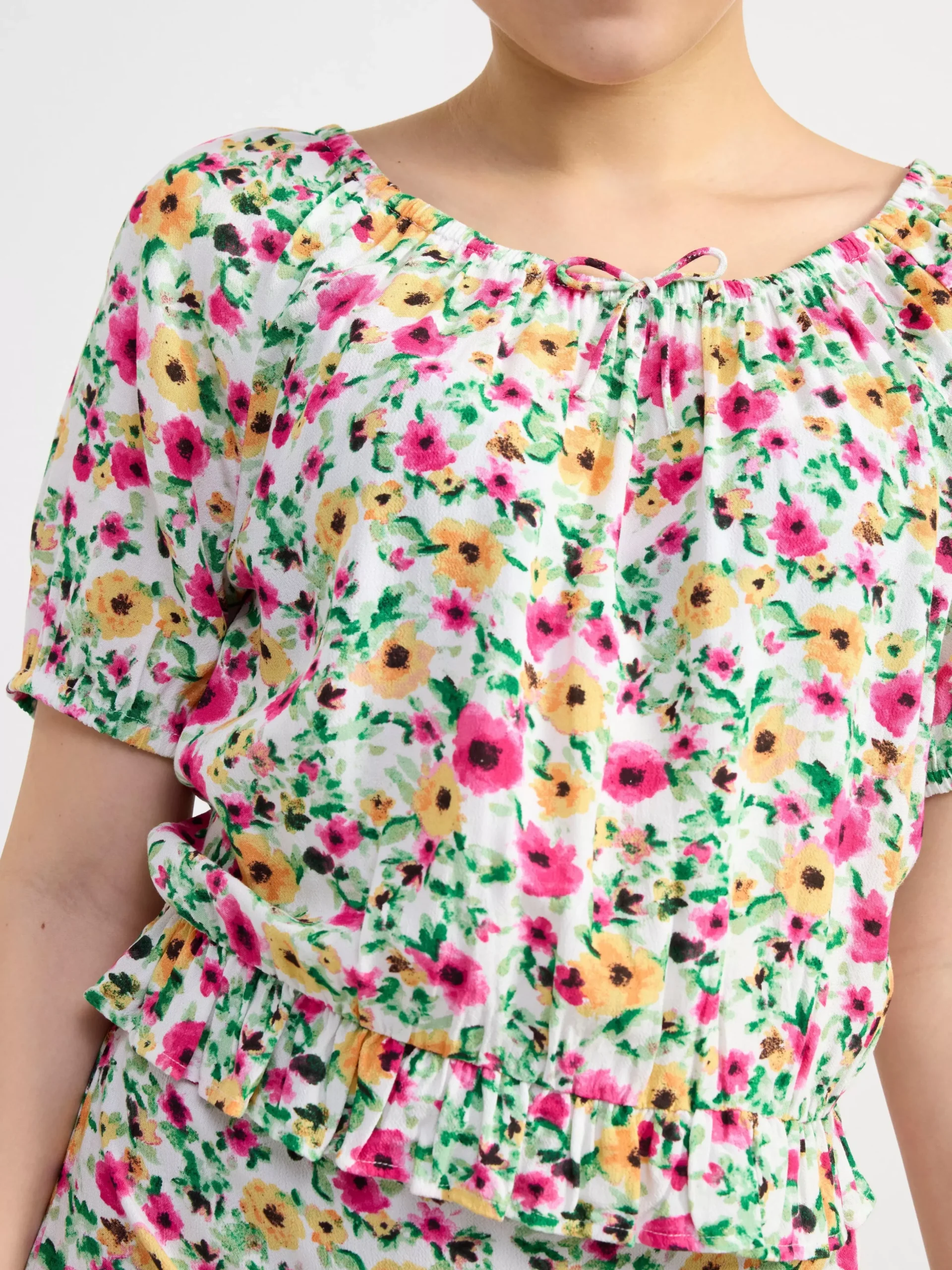 Toppar & T-Shirts>Lindex Blus Med Puffarm Light Dusty White