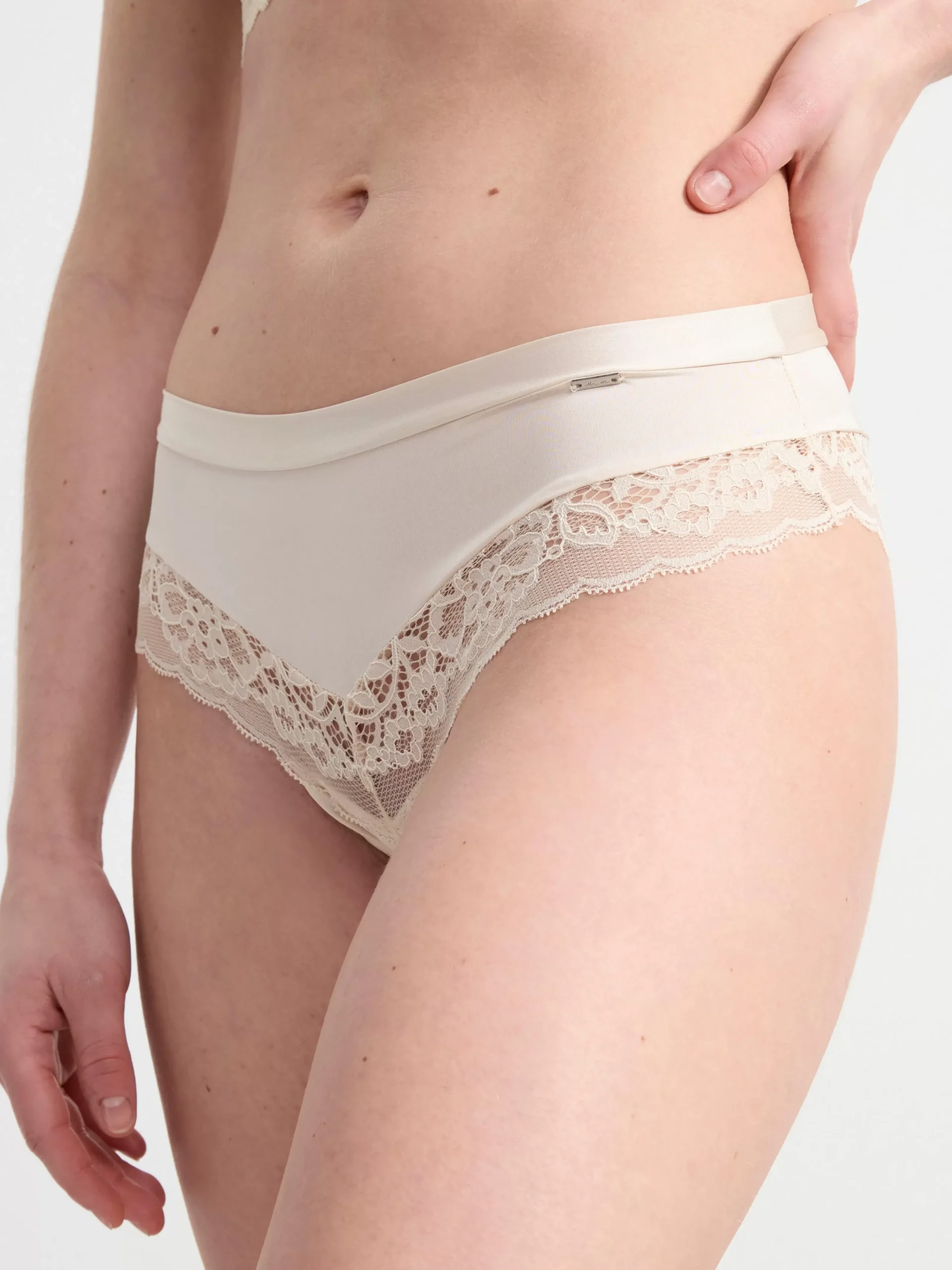 Trosor>Lindex Brazilian Low Trosa Light Beige