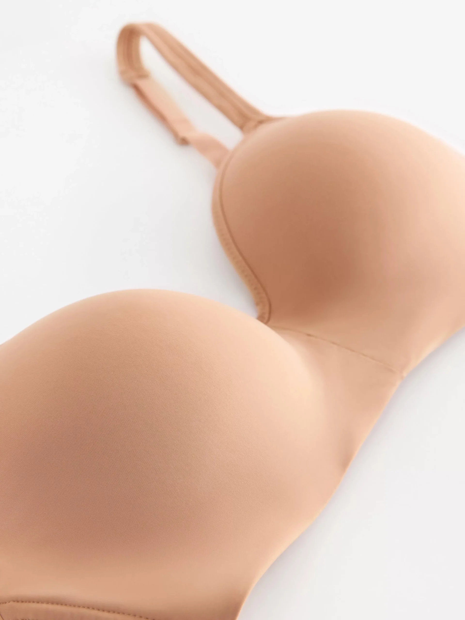 Bh>Lindex Bygelfri Protes-Bh Beige