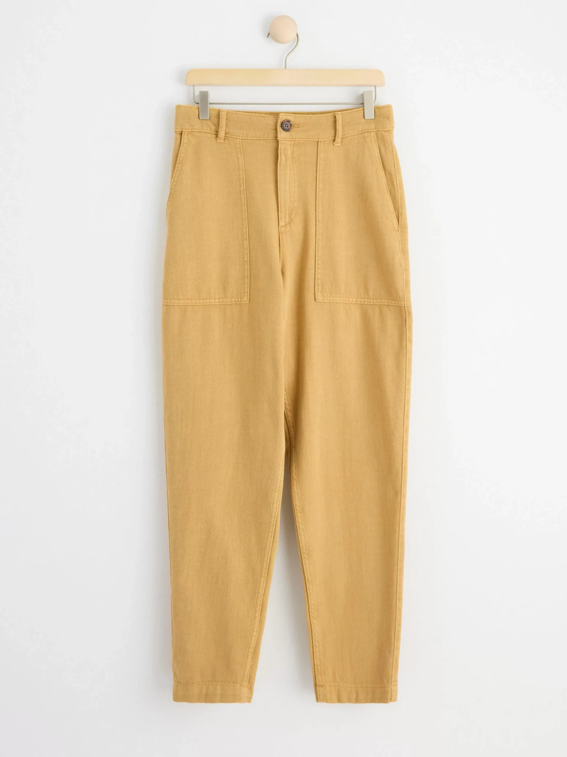 Byxor>Lindex Byxa Med Avsmalnat Ben Och Stora Fickor Dusty Yellow