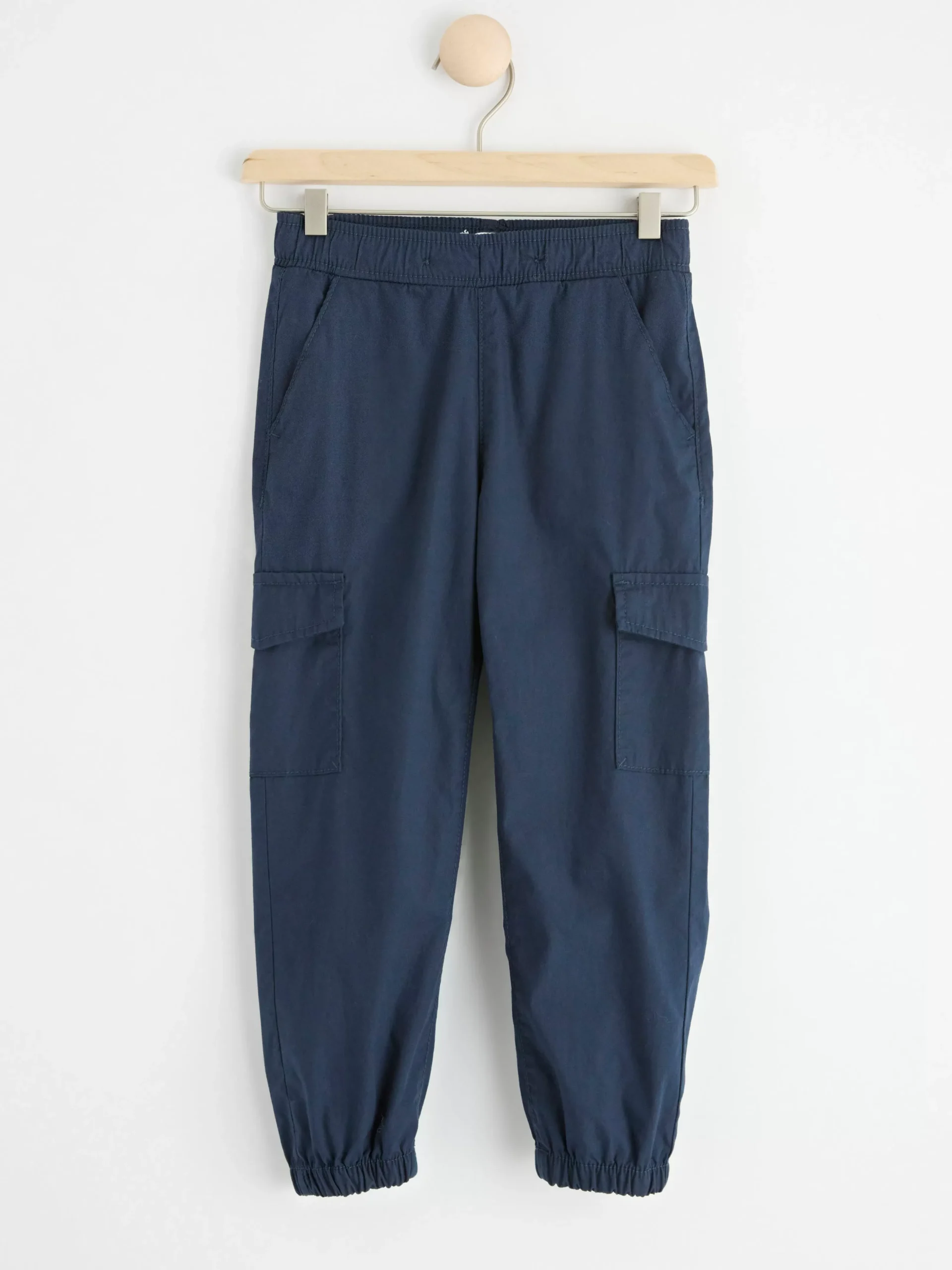 Byxor & Leggings>Lindex Cargobyxa Med Normalhog Midja Och Rakt Ben Dark Navy