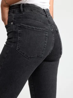 Jeans><noscript><img width=