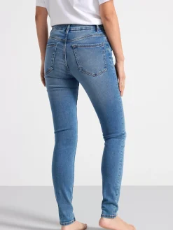 Jeans><noscript><img width=