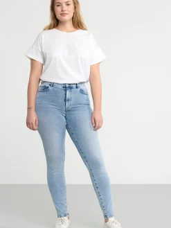 Jeans><noscript><img width=