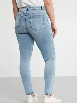Jeans><noscript><img width=