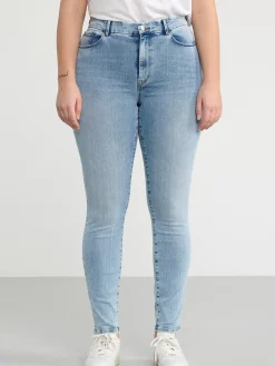 Jeans><noscript><img width=