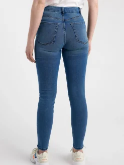 Jeans><noscript><img width=