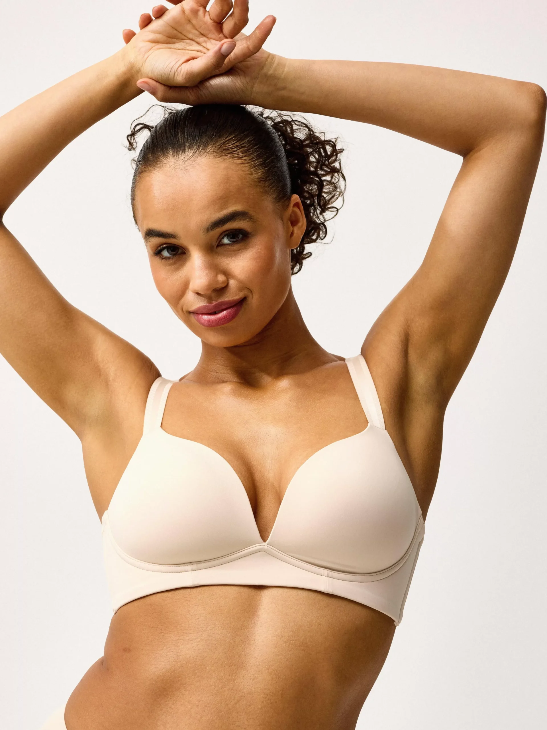 Bh>Lindex Closely - The Wirefree T-Shirt Bra Beige