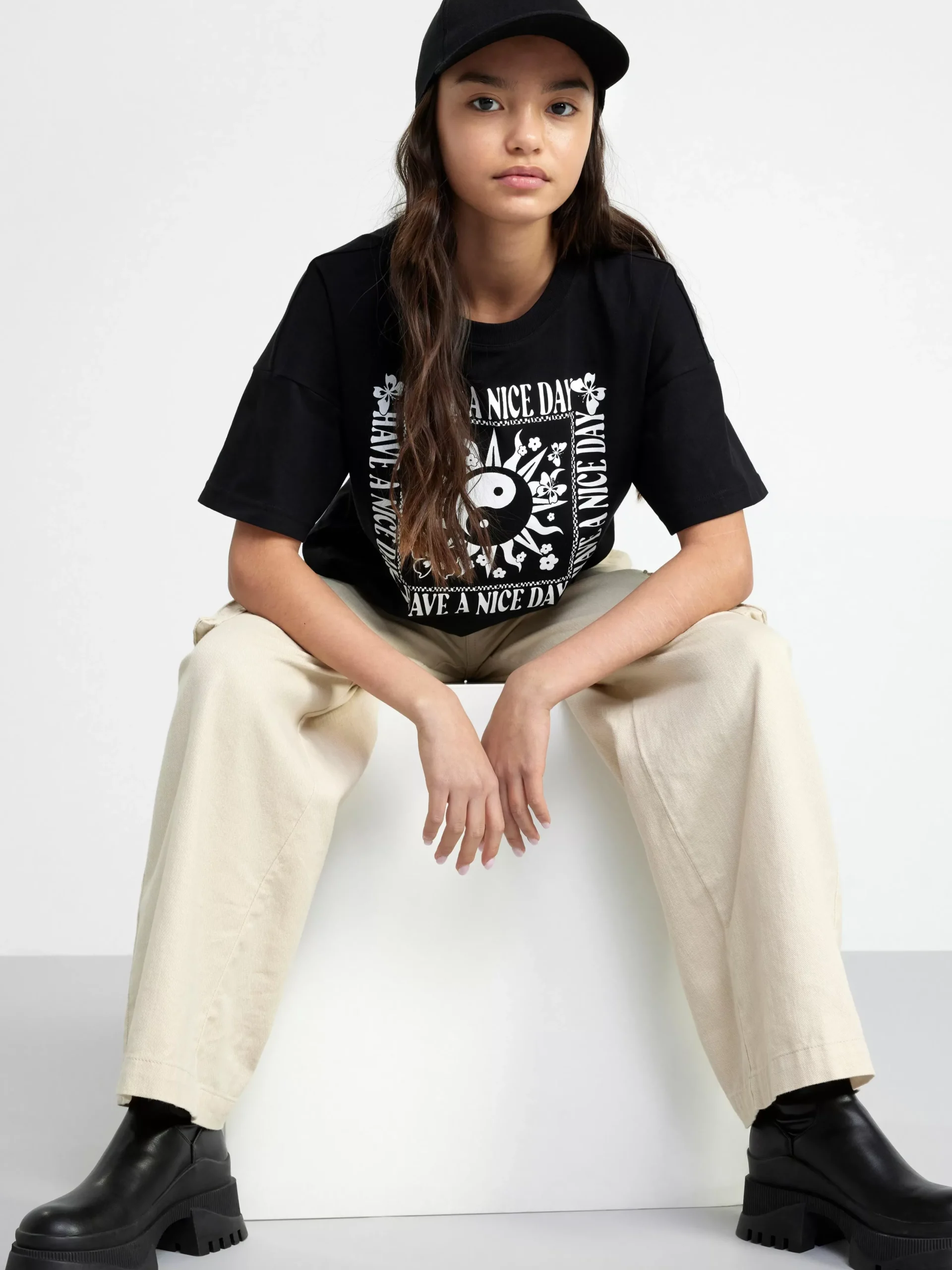Toppar & T-Shirts>Lindex Croppad T-Shirt Med Tryck Black