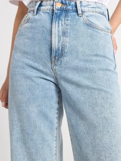 Jeans><noscript><img width=