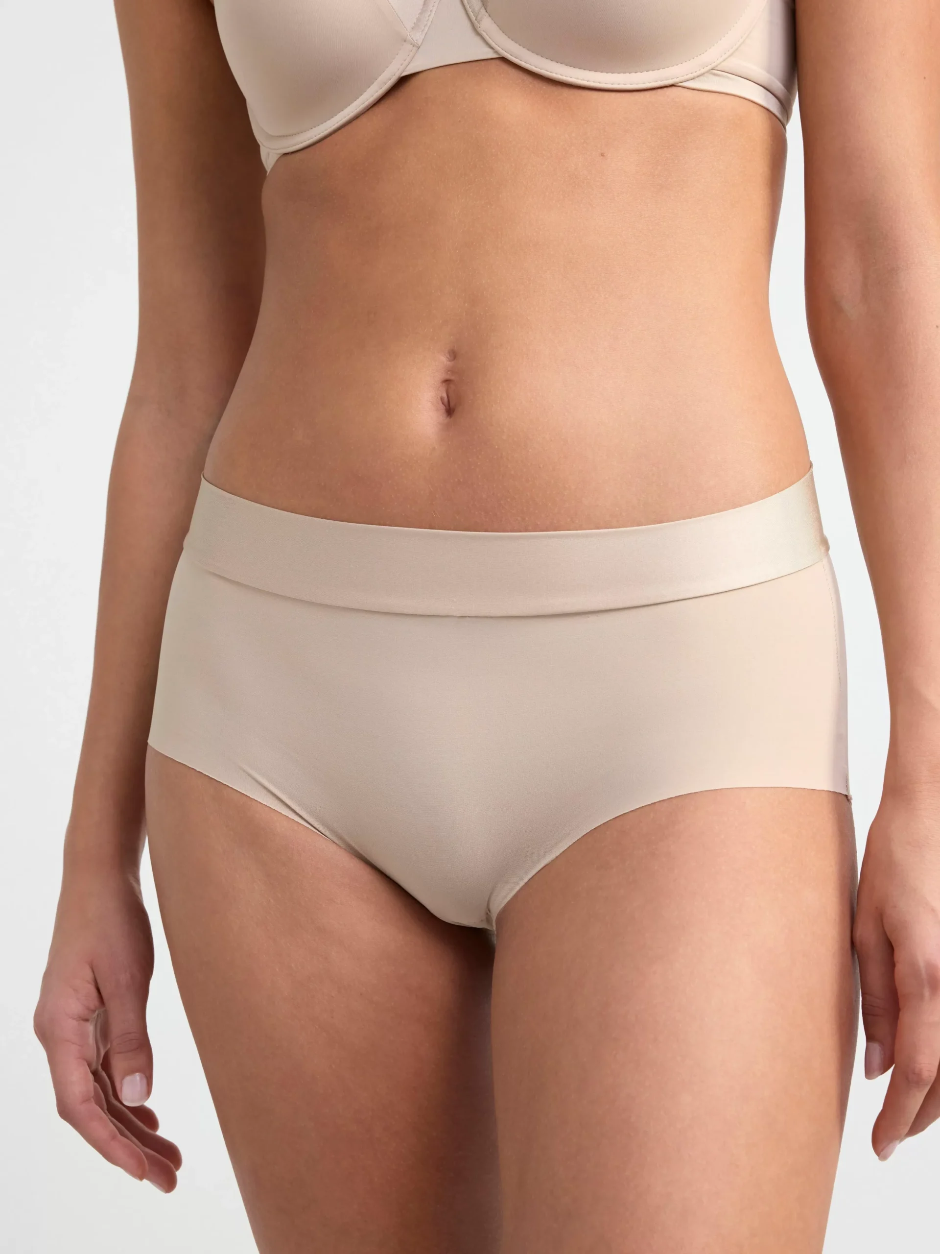 Trosor>Lindex Invisible Regular Waist Trosa Beige