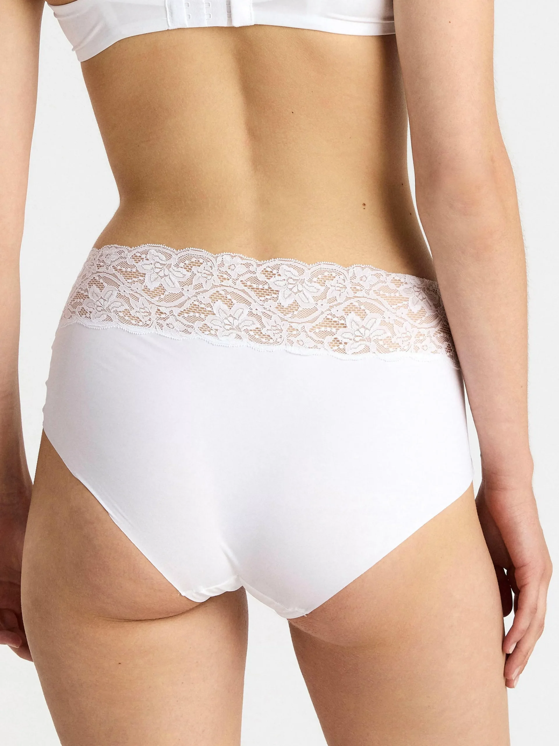 Trosor>Lindex Invisible Regular Waist Trosa Med Spets White