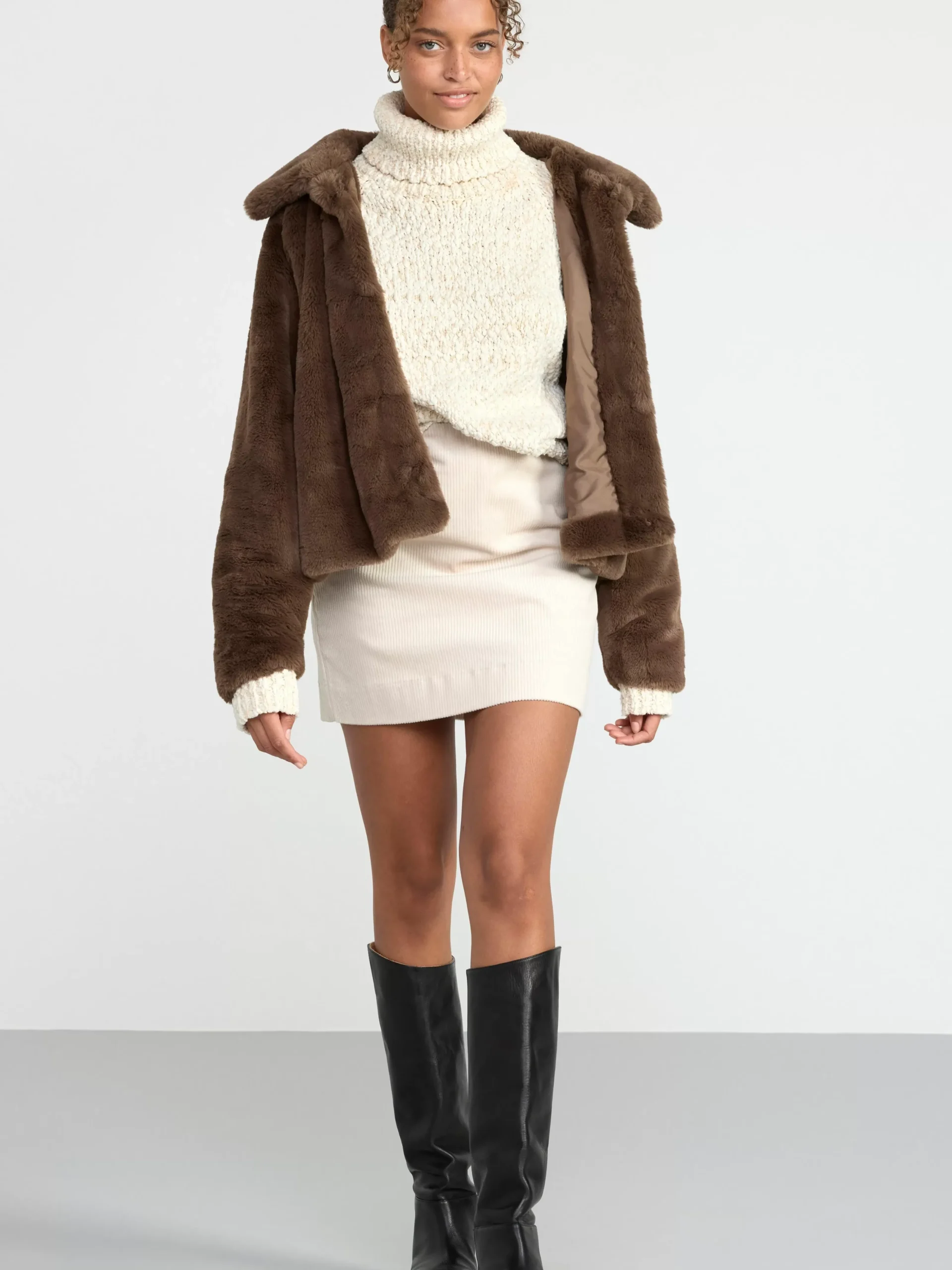 Ytterkläder>Lindex Jacka I Fuskpals Dusty Khaki