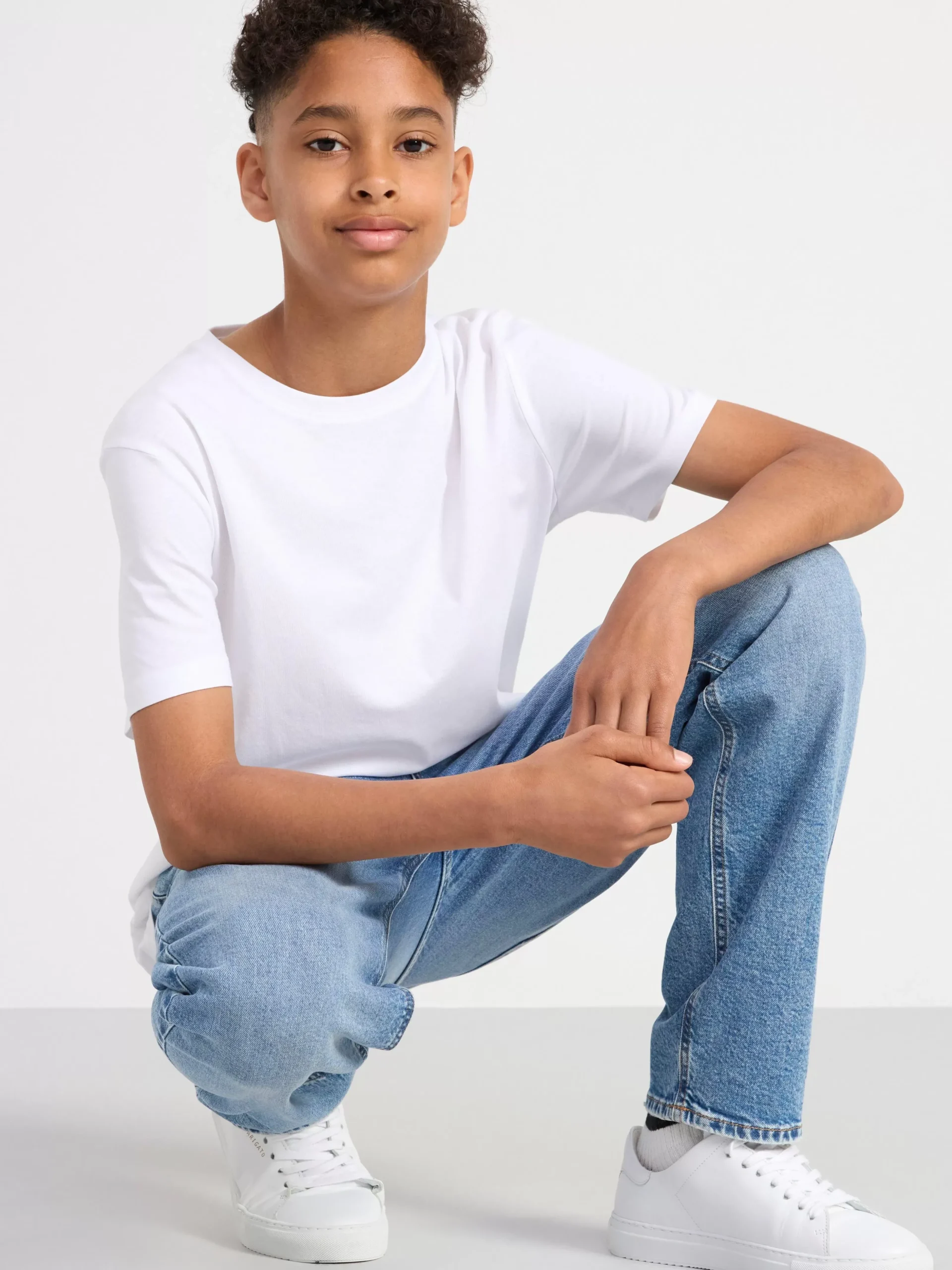 Jeans>Lindex Jeans Med Avsmalnande Ben Och Normalhog Midja Denim