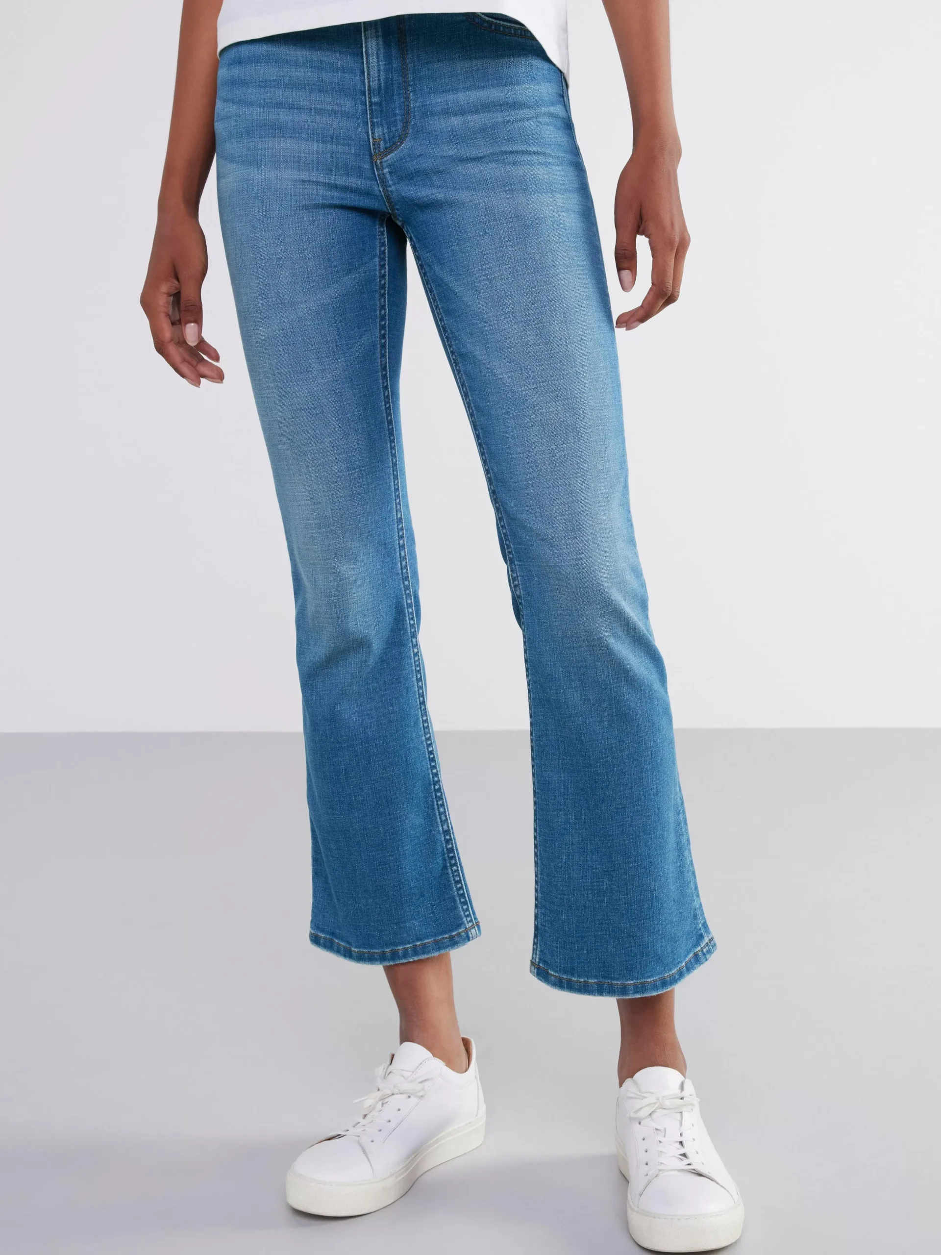 Jeans>Lindex Karen Utsvangda Croppade Jeans Light Denim