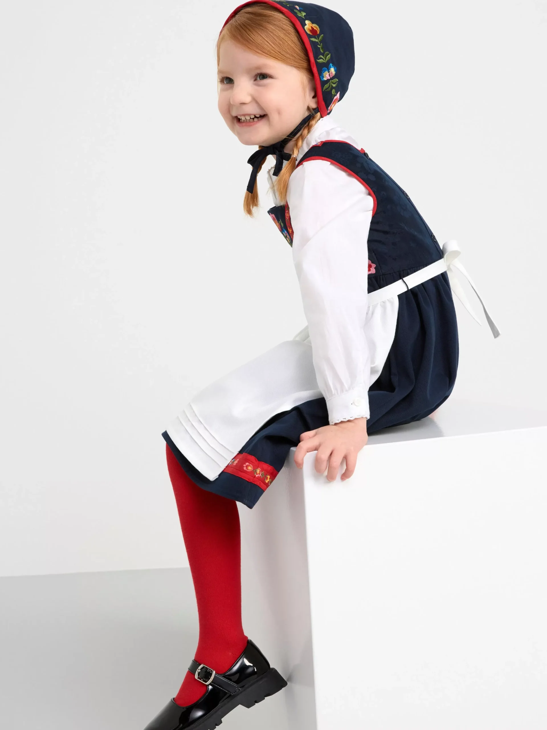 Klänningar>Lindex Klanning Med Hatta Dark Navy