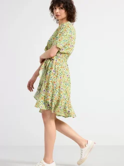 Klänningar>Lindex Kort Monstrad Klanning Med Kort Arm Light Dusty Yellow