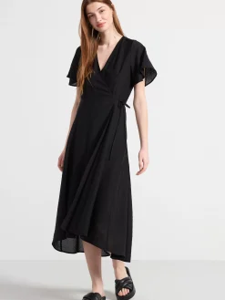Klänningar>Lindex Kortarmad Klanning I Omlottdesign Black