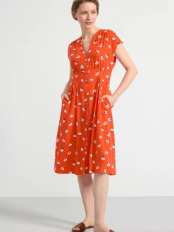 Klänningar>Lindex Kortarmad Midiklanning Med Blommor Red
