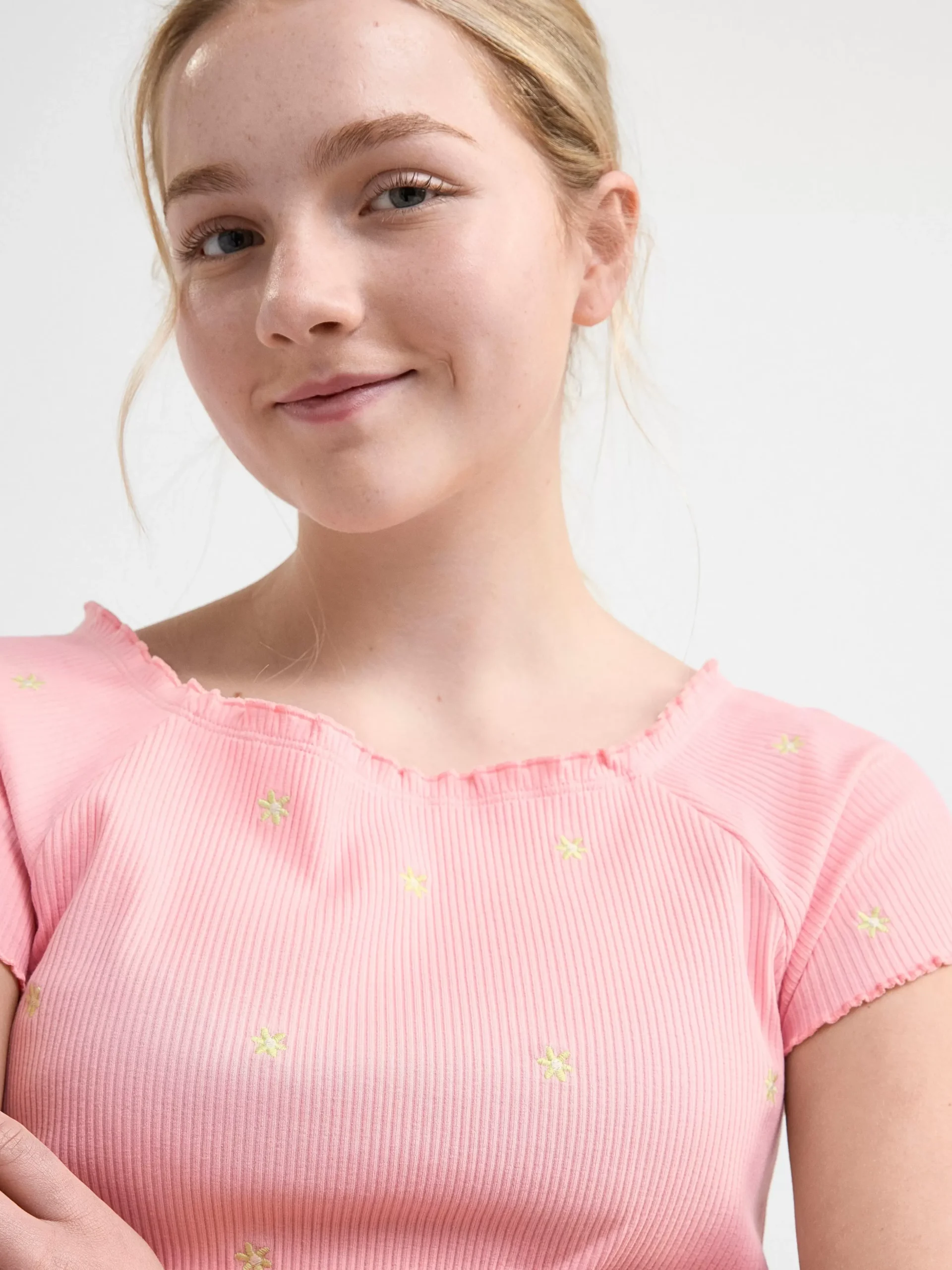 Toppar & T-Shirts>Lindex Kortarmad Ribbad Topp Light Pink
