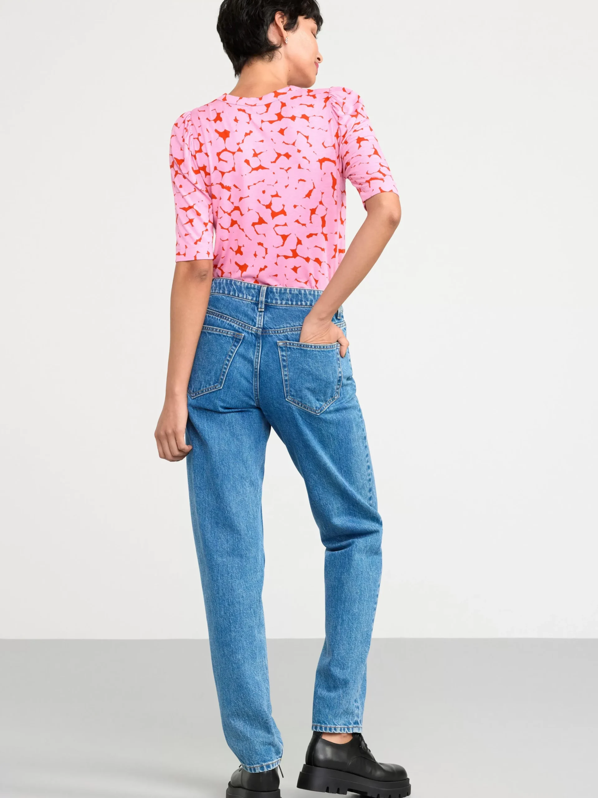 Toppar & T-Shirts>Lindex Kortarmad Topp Pink
