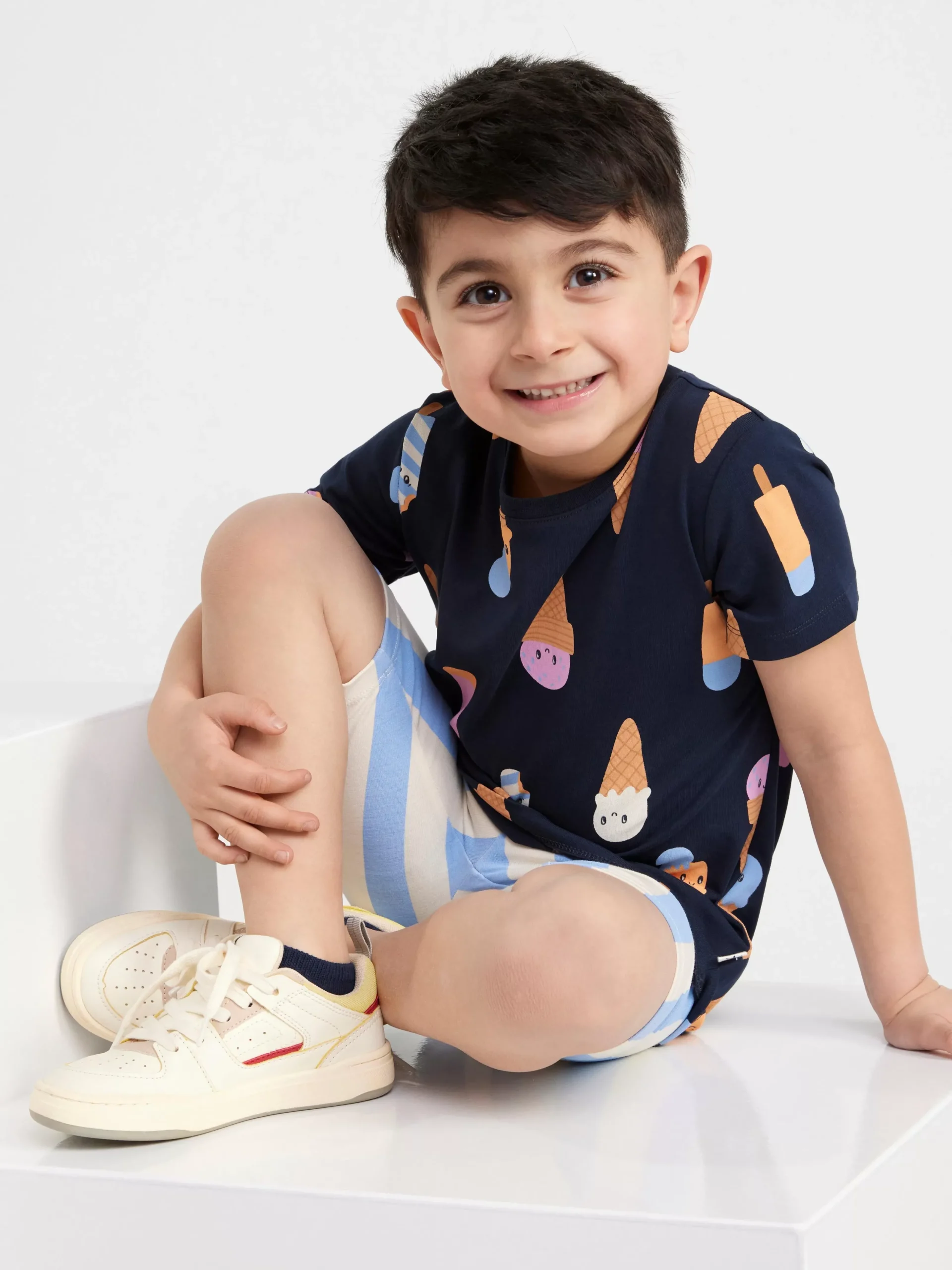 Toppar & T-Shirts>Lindex Kortarmad Topp Med Glassar Dark Navy