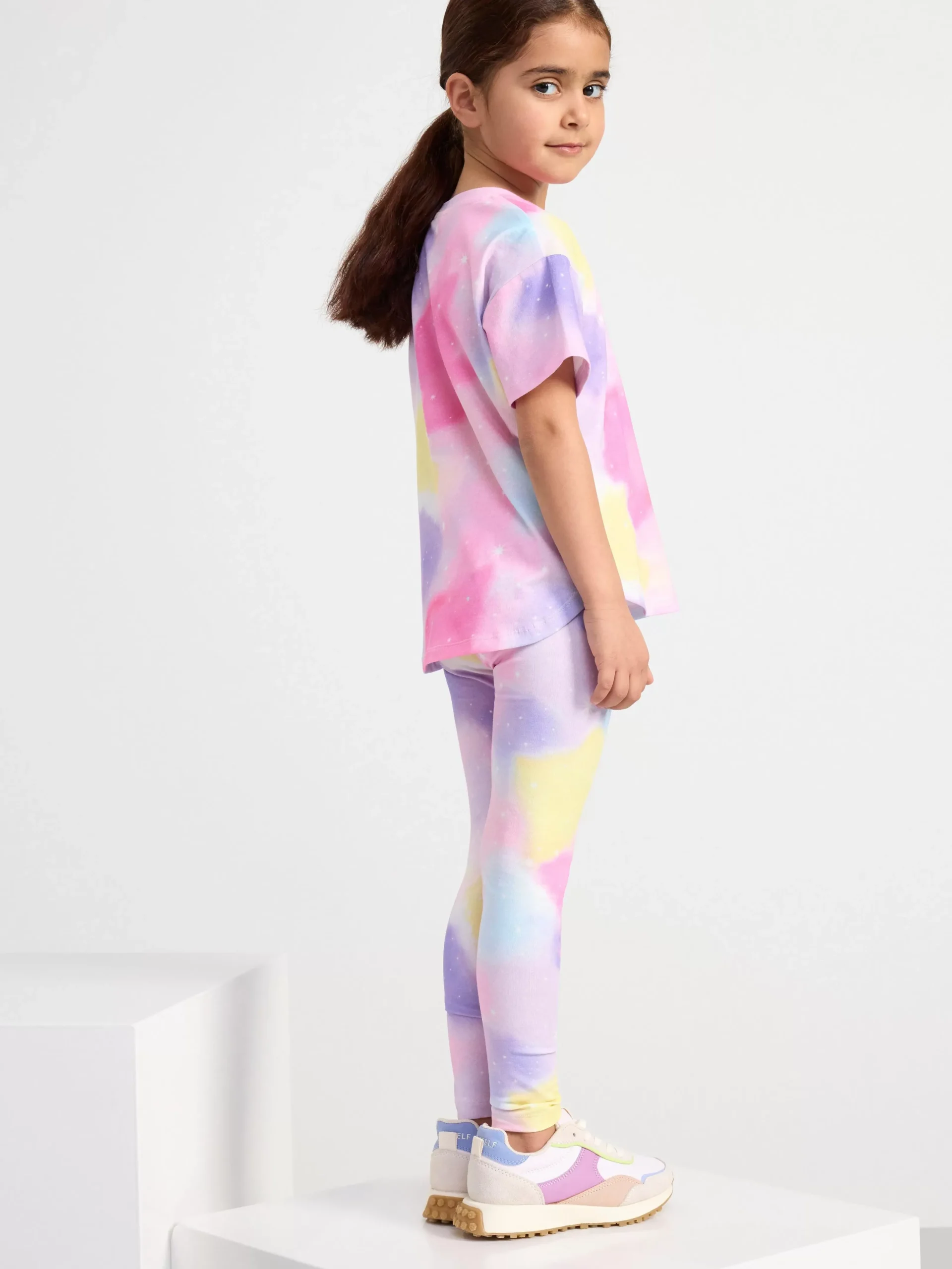 Toppar & T-Shirts>Lindex Kortarmad Topp Med Regnbagsfarger Light Pink