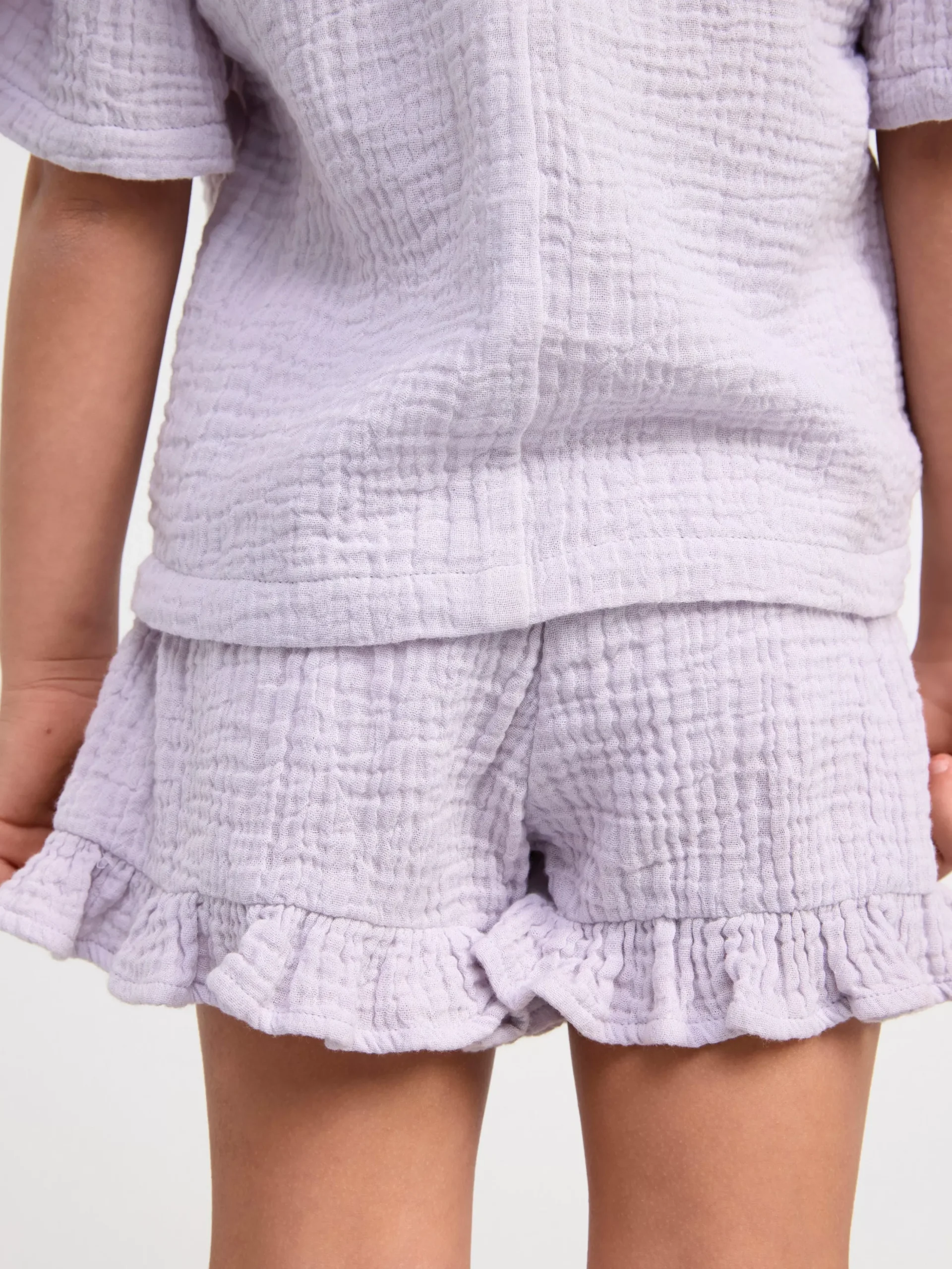 Byxor & Leggings>Lindex Krinklade Shorts Med Volanger Light Dusty Lilac