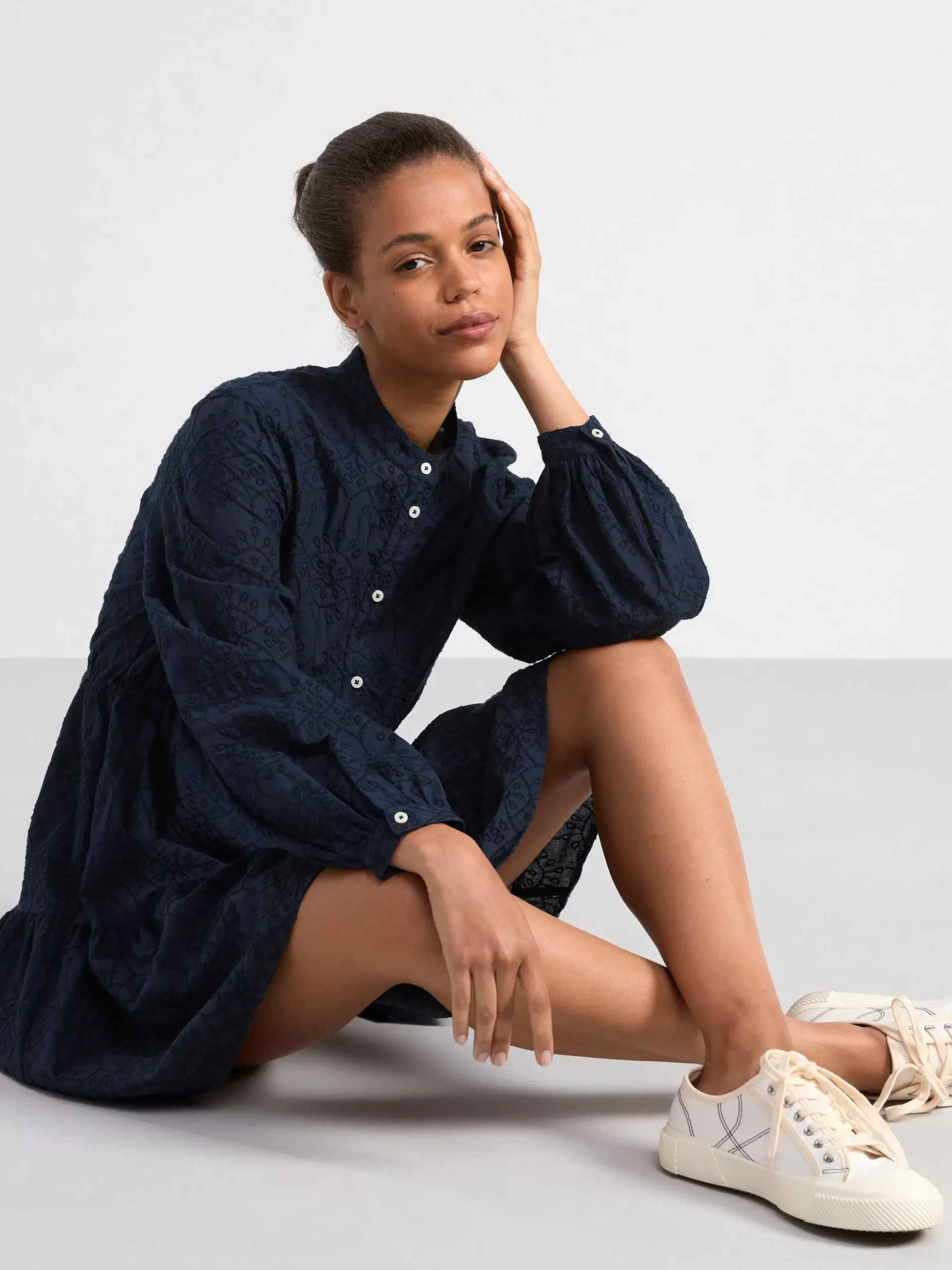 Klänningar>Lindex Langarmad Miniklanning Med Broderi Navy