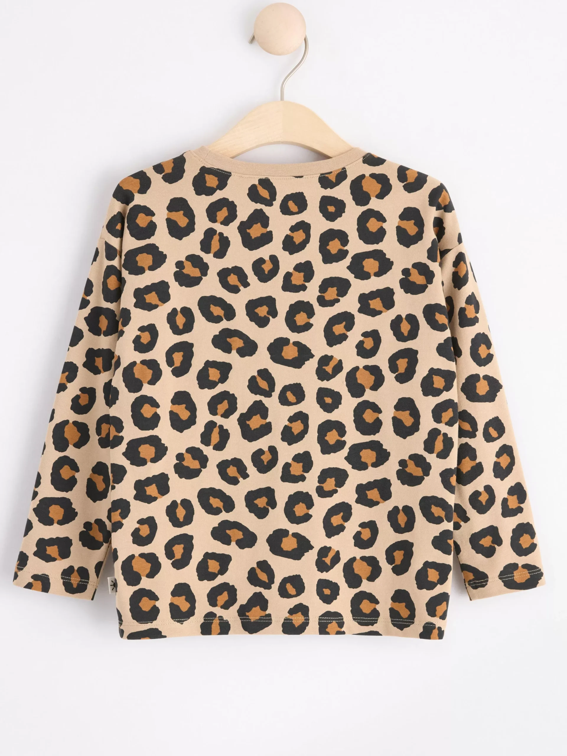 Toppar & T-Shirts>Lindex Langarmad Topp Med Leopardmonster Beige