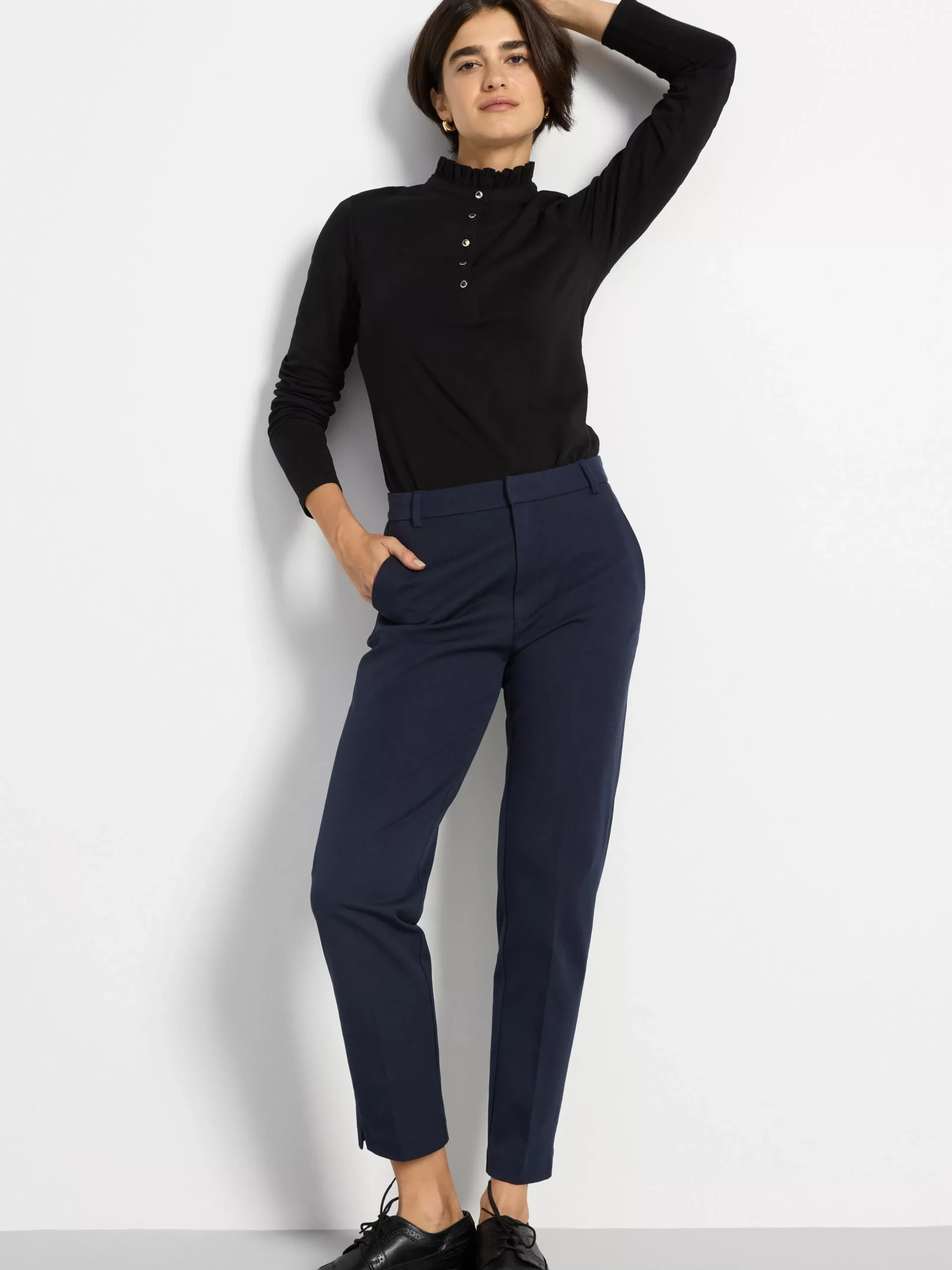 Toppar & T-Shirts>Lindex Langarmad Topp Med Volangkrage Black