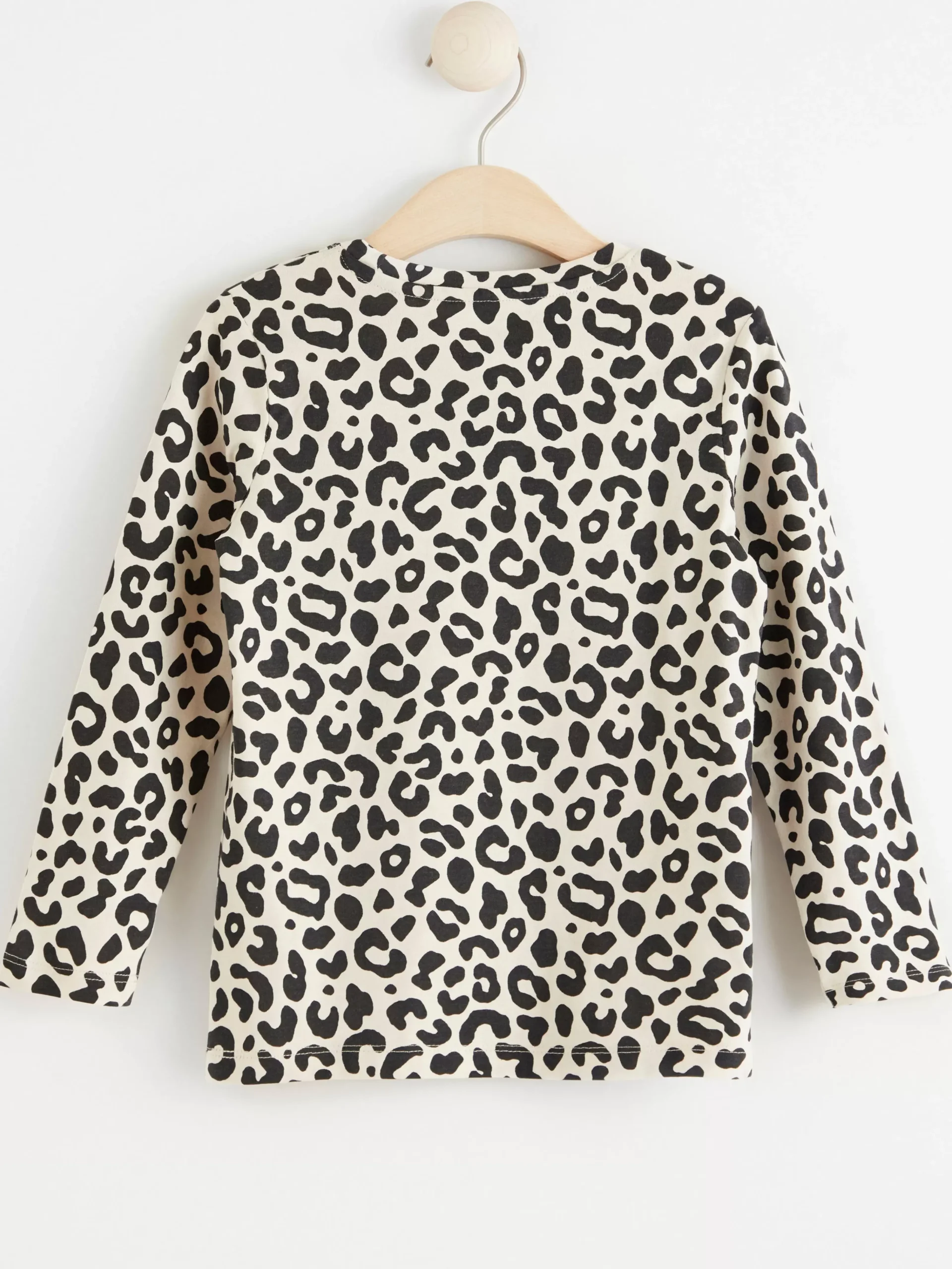 Toppar & T-Shirts>Lindex Langarmad Troja Med Leopardmonster Light Beige