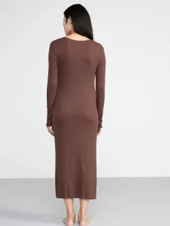 Nattplagg>Lindex Langt Ribbat Nattlinne Dark Dusty Brown