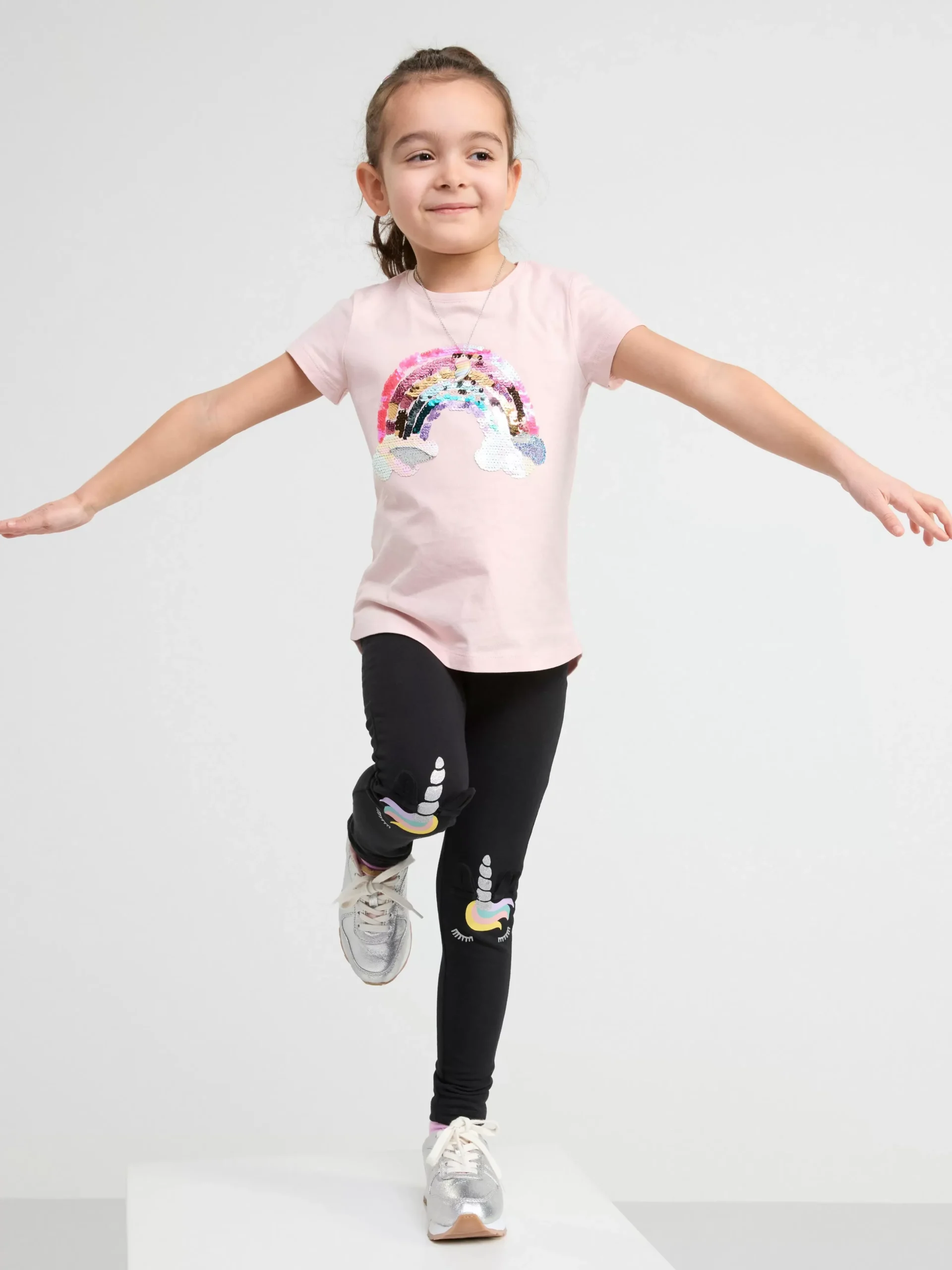 Byxor & Leggings>Lindex Leggings Med Applikationer Pa Knana Black