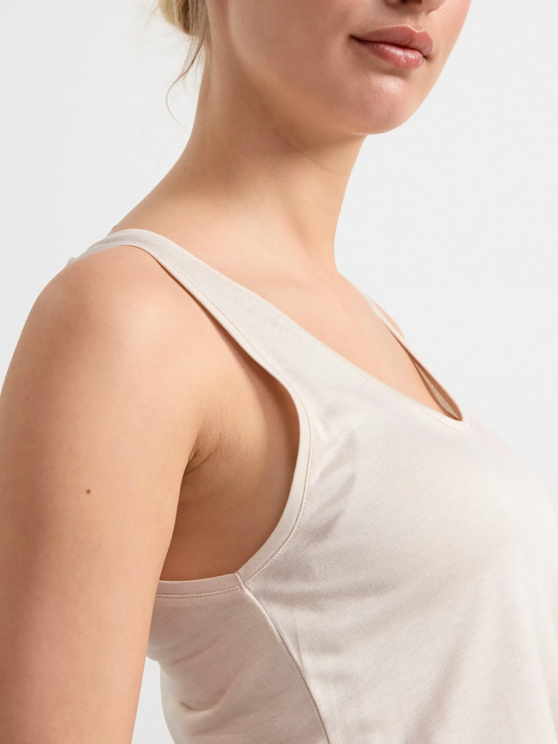 Toppar & T-Shirts>Lindex Linne I Viskos Light Beige
