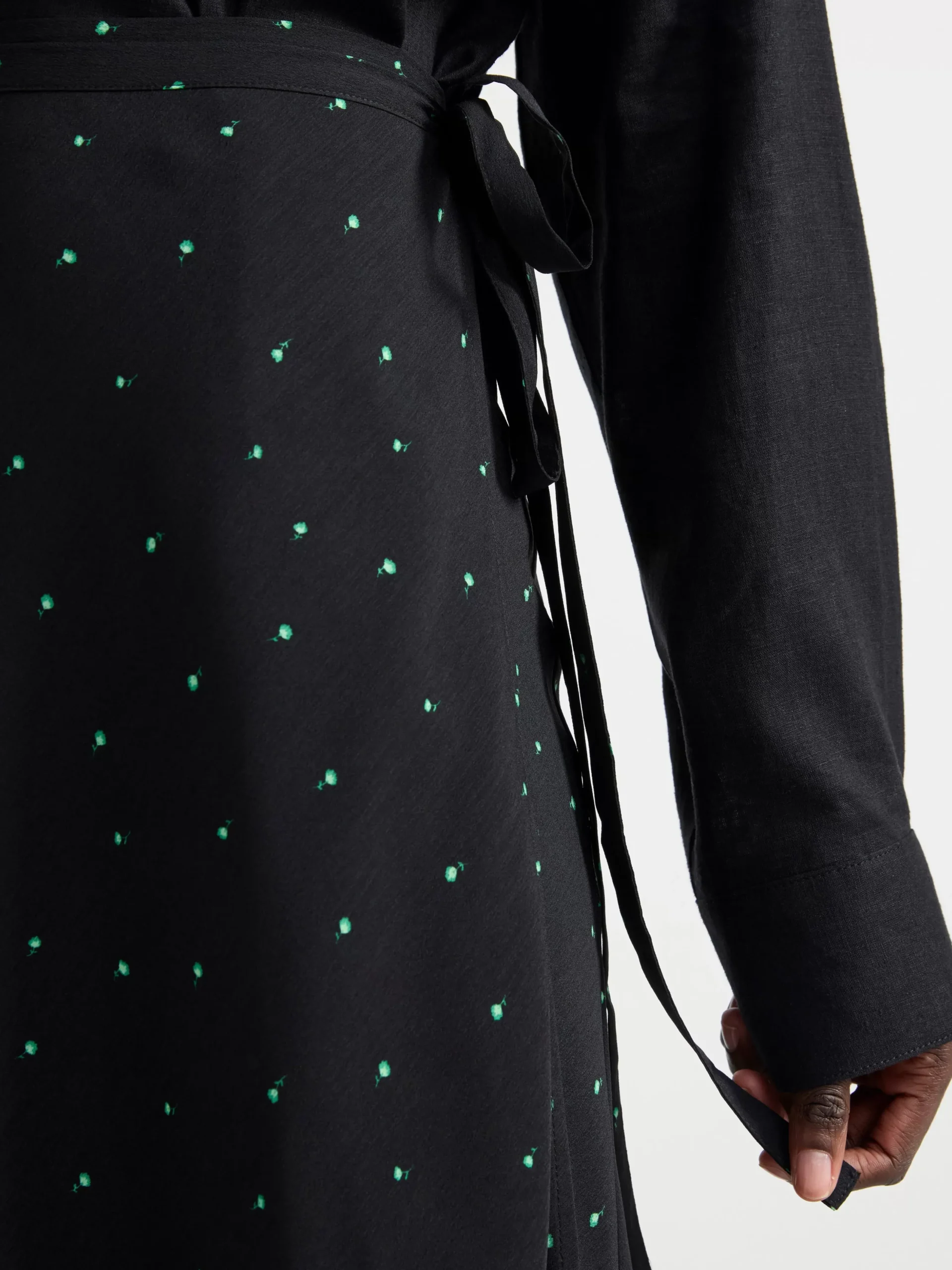 Kjolar>Lindex Midikjol I Omlottmodell Black