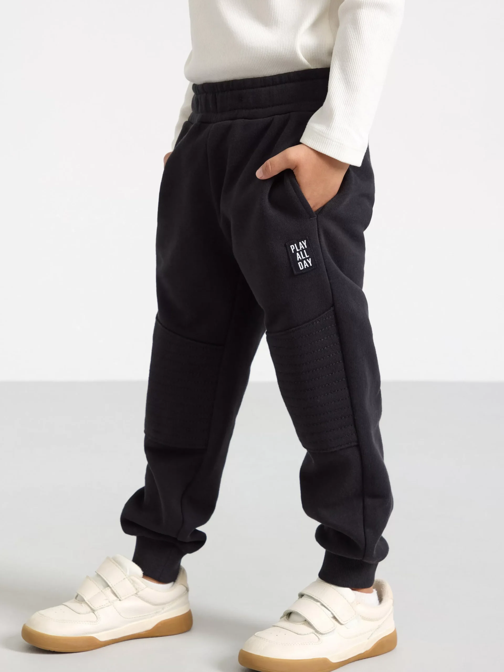 Byxor & Leggings>Lindex Mjukisbyxor Med Forstarkta Knan Off Black