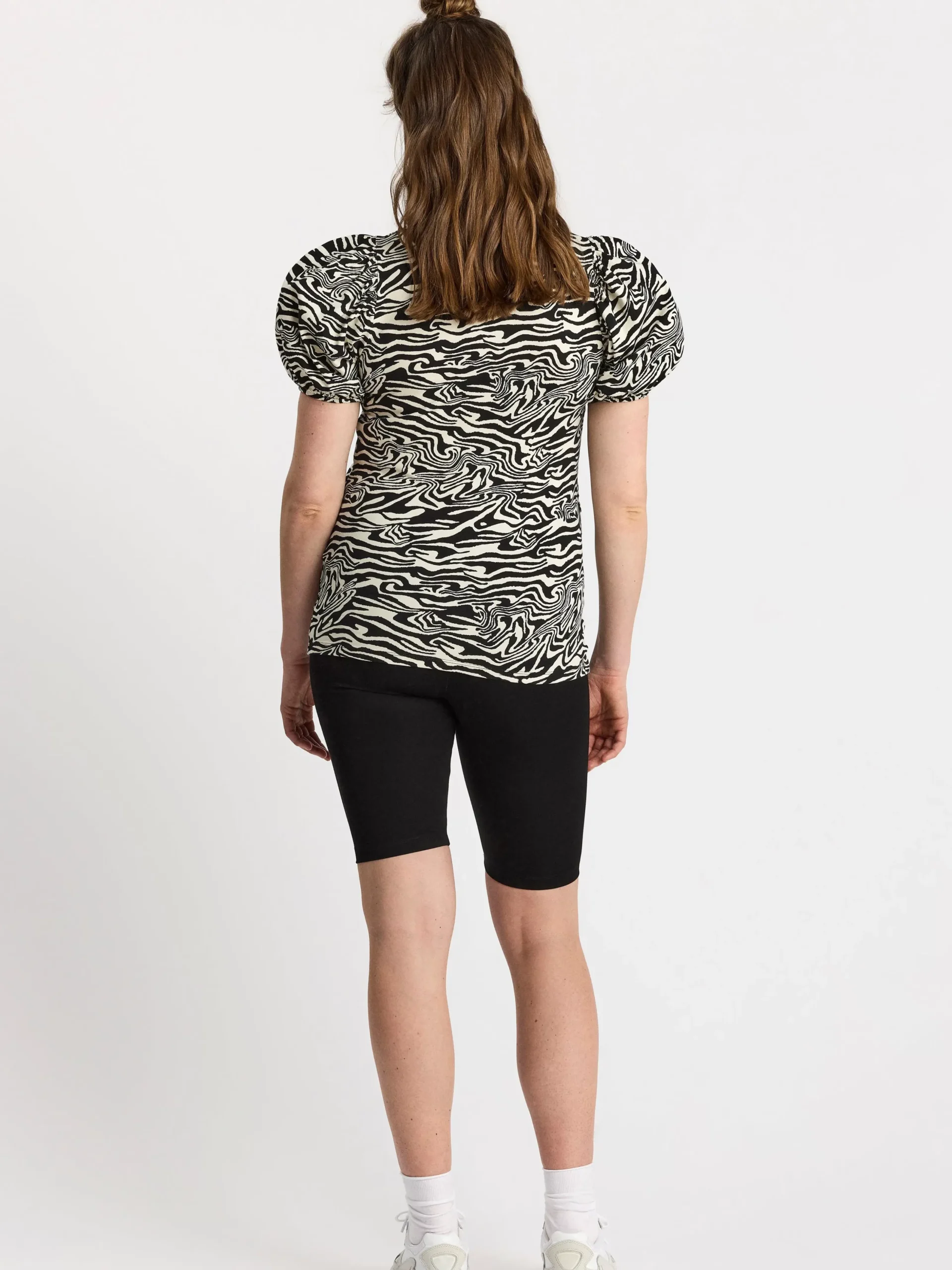 Toppar & T-Shirts>Lindex Mom Topp Med Puffarm Light Beige