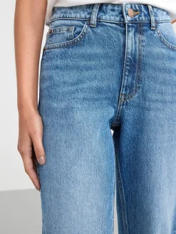 Jeans><noscript><img width=