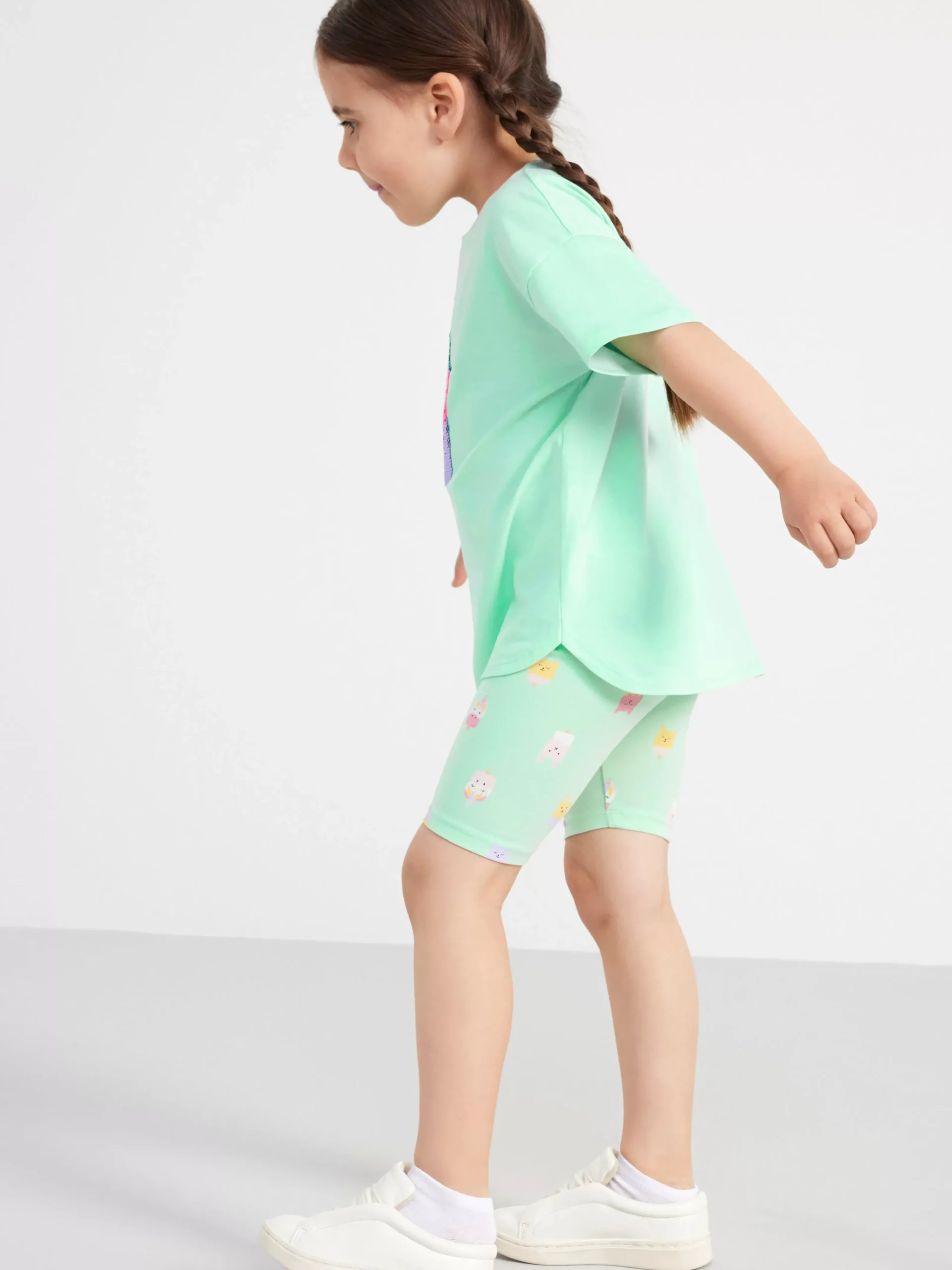 Toppar & T-Shirts>Lindex Oversized T-Shirt Med Vandbara Paljetter Light Turquoise